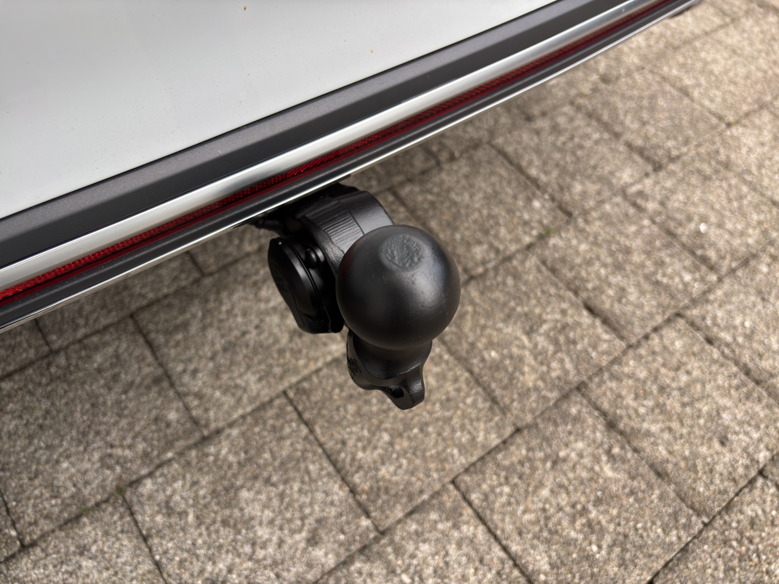 VW Passat Alltrack 2.0 TDI 4Motion DSG mit AHK, Standheizung & Winterräder-image-9