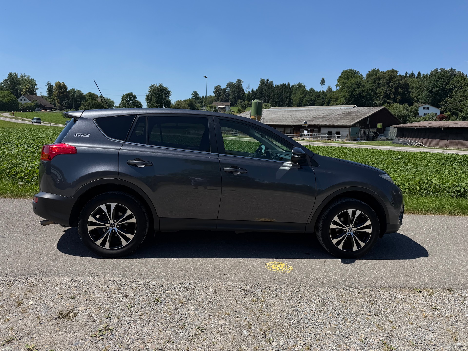 TOYOTA RAV-4 2.0 16V Style Multidrive S/ FRISCH AB MFK & SERVICE. SEHR GUTE ZUSTAND. AHK.1500kg-image-8