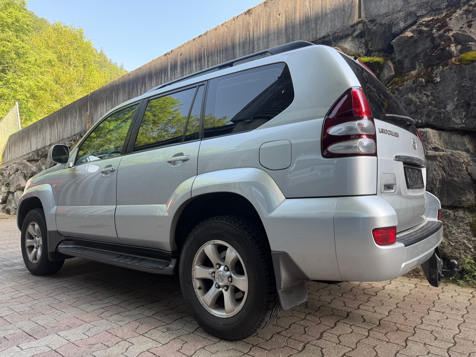 TOYOTA Land Cruiser 3.0 TD Linea Sol Executive-image-2