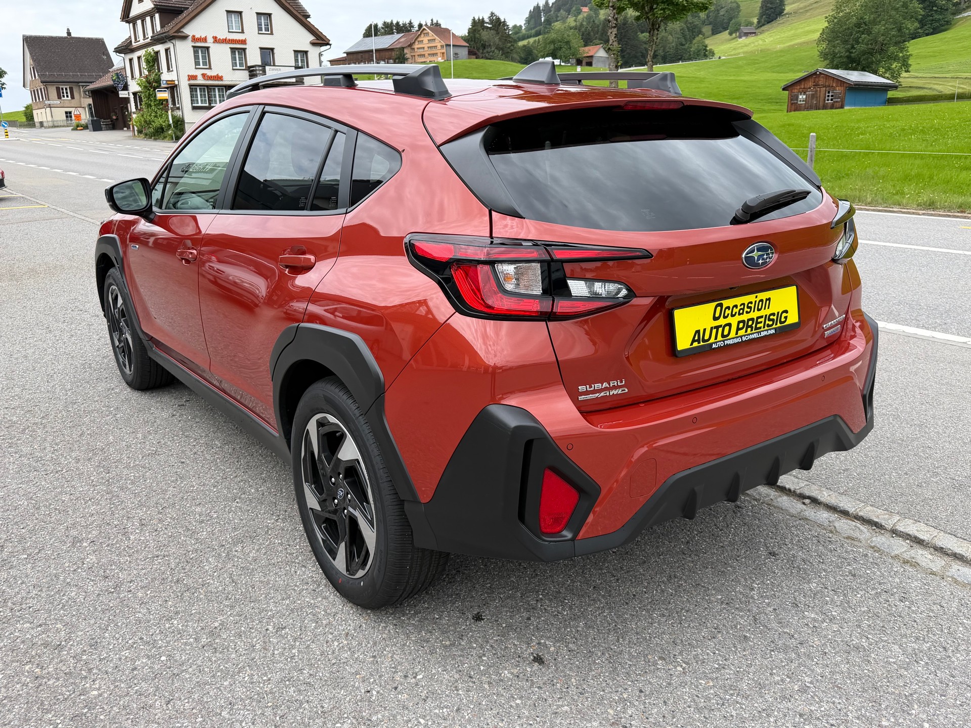 SUBARU Crosstrek 2.0 e-Boxer Swiss Plus AWD Lineartronic-image-8