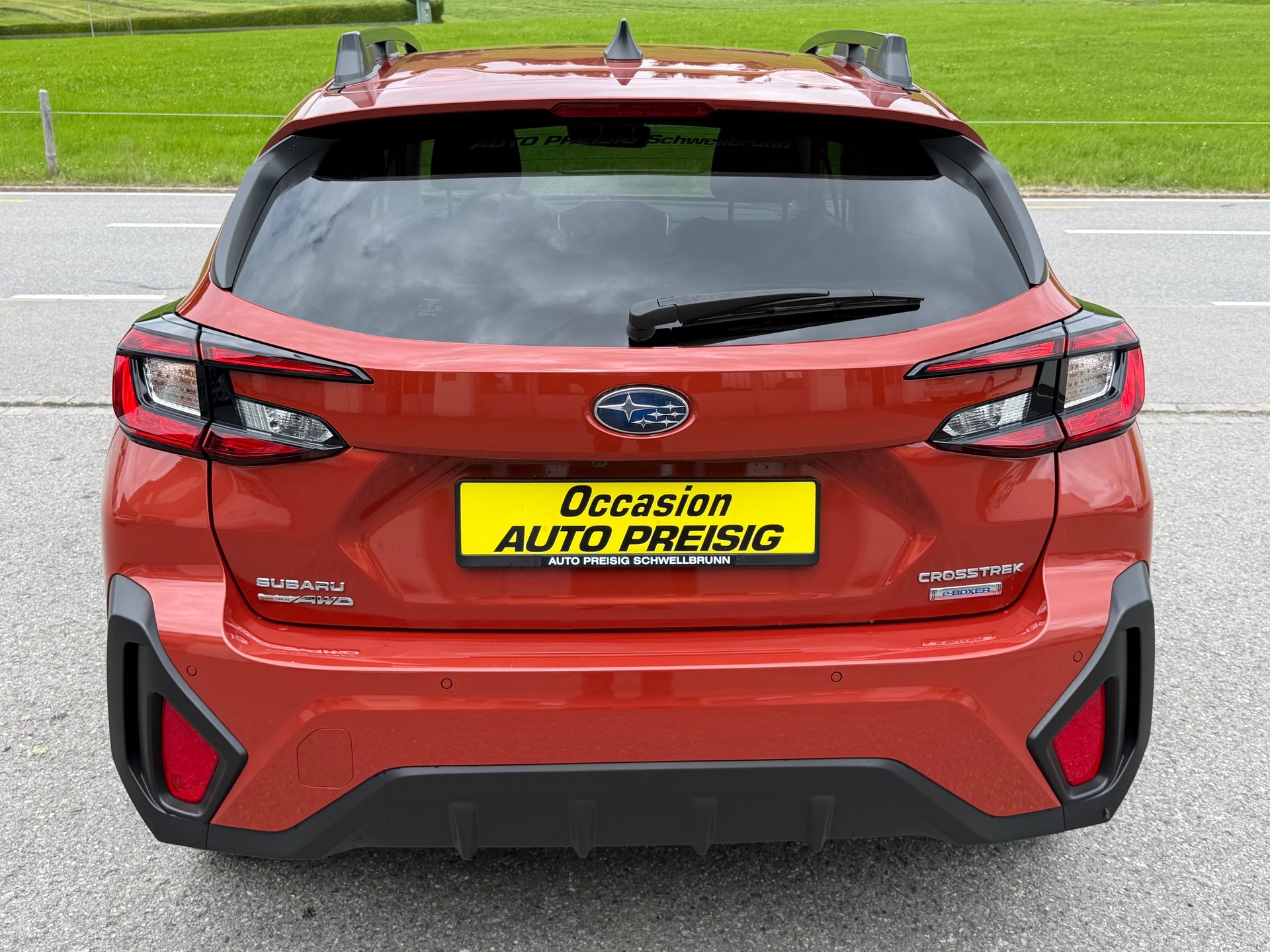 SUBARU Crosstrek 2.0 e-Boxer Swiss Plus AWD Lineartronic-image-15