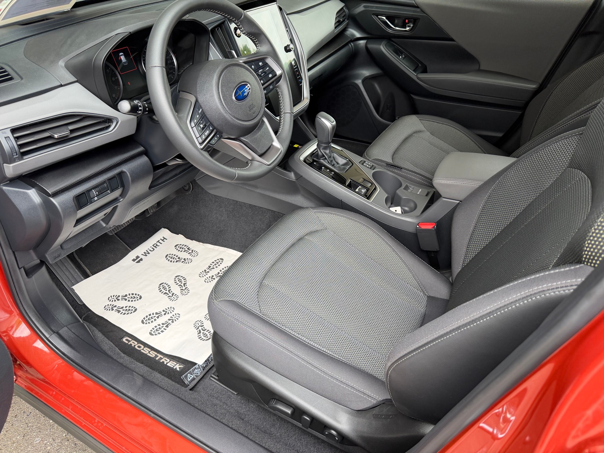 SUBARU Crosstrek 2.0 e-Boxer Swiss Plus AWD Lineartronic-image-3