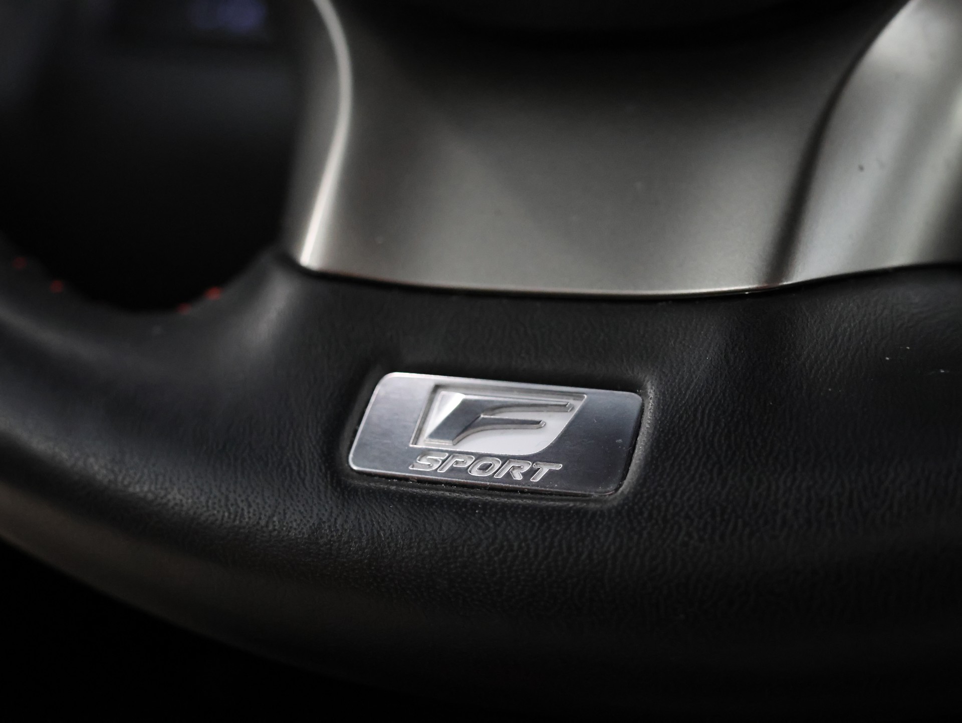 LEXUS RX 450h Diamond comfort AWD CVT *Lexus Analoguhr* Rückfahrkamera* *Sitzheizung*-image-18