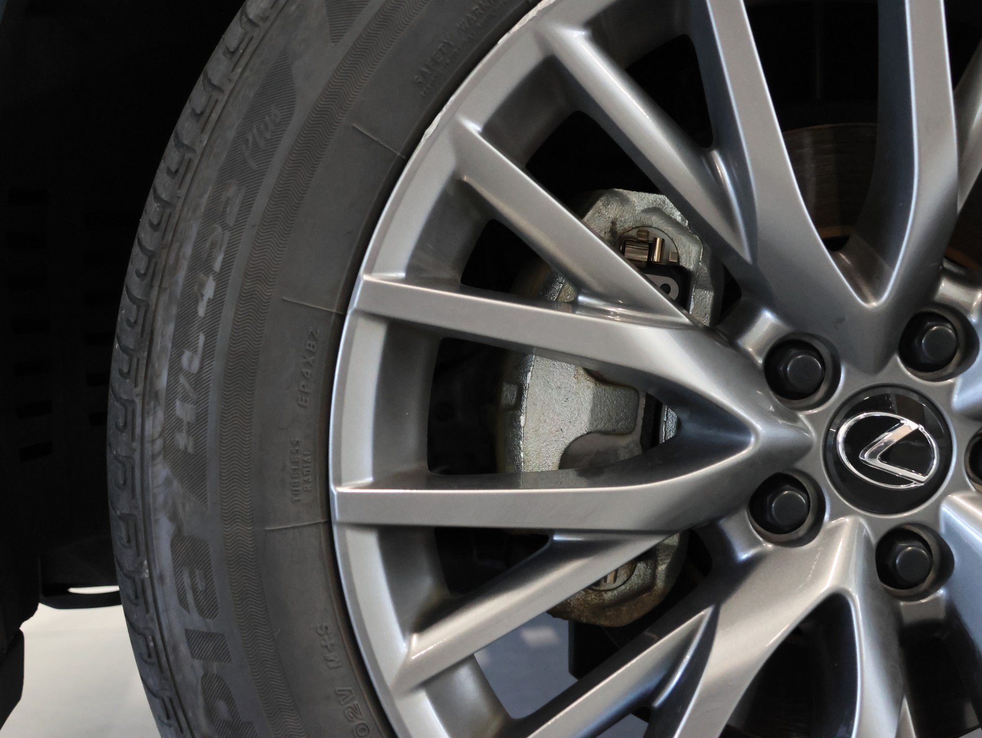 LEXUS RX 450h Diamond comfort AWD CVT *Lexus Analoguhr* Rückfahrkamera* *Sitzheizung*-image-12