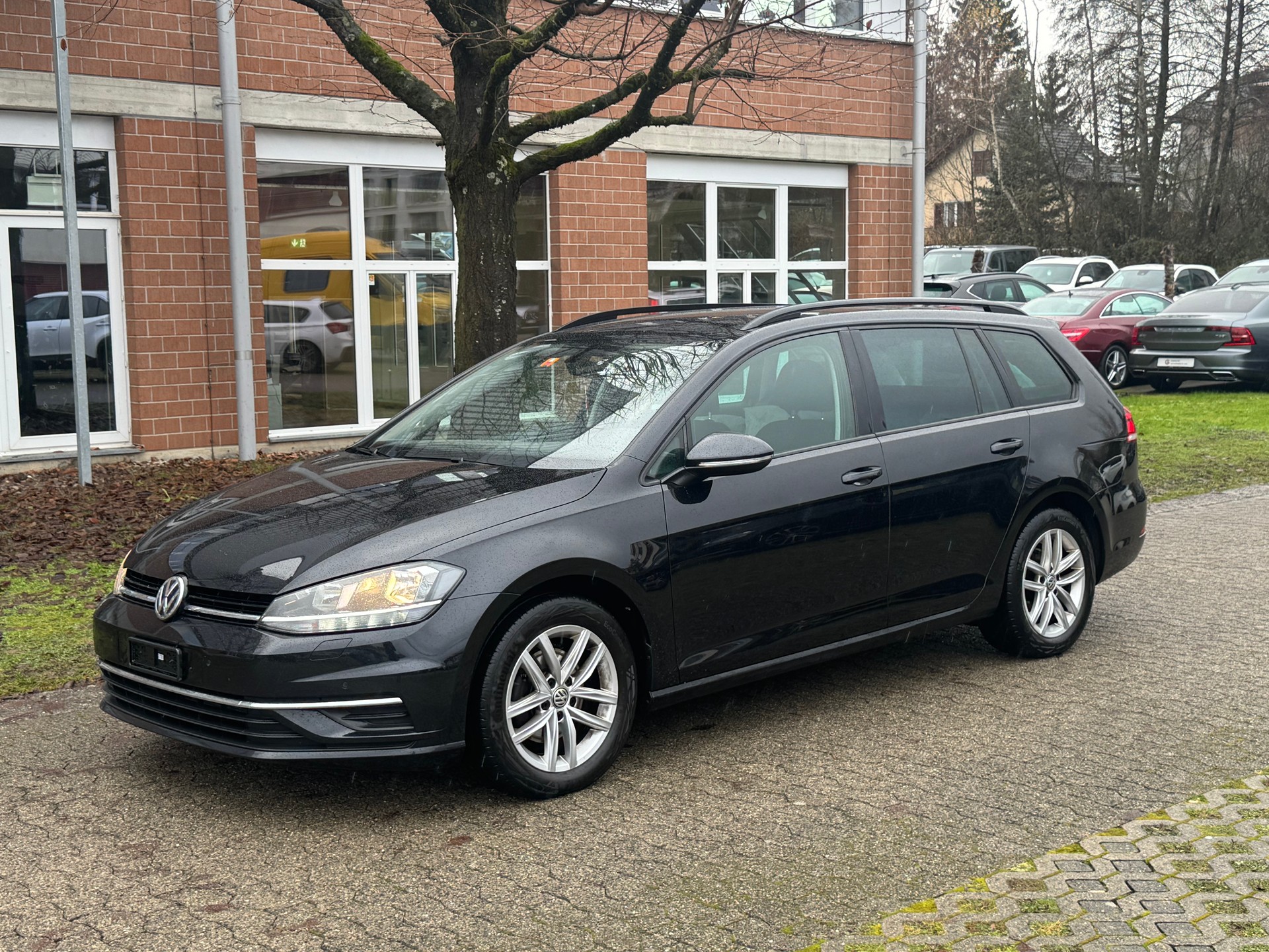 VW Golf 1.6 TDI Comfortline Swiss Line Limited-image-0