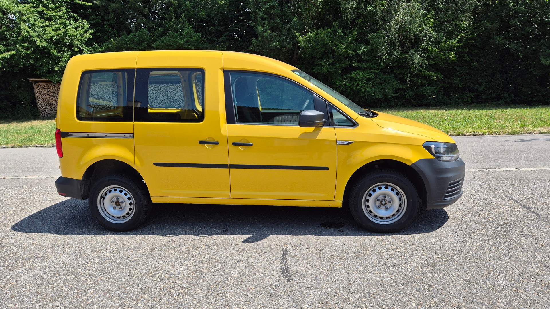 VW Caddy 2.0TDI 4Motion BlueMotion Technology-image-4