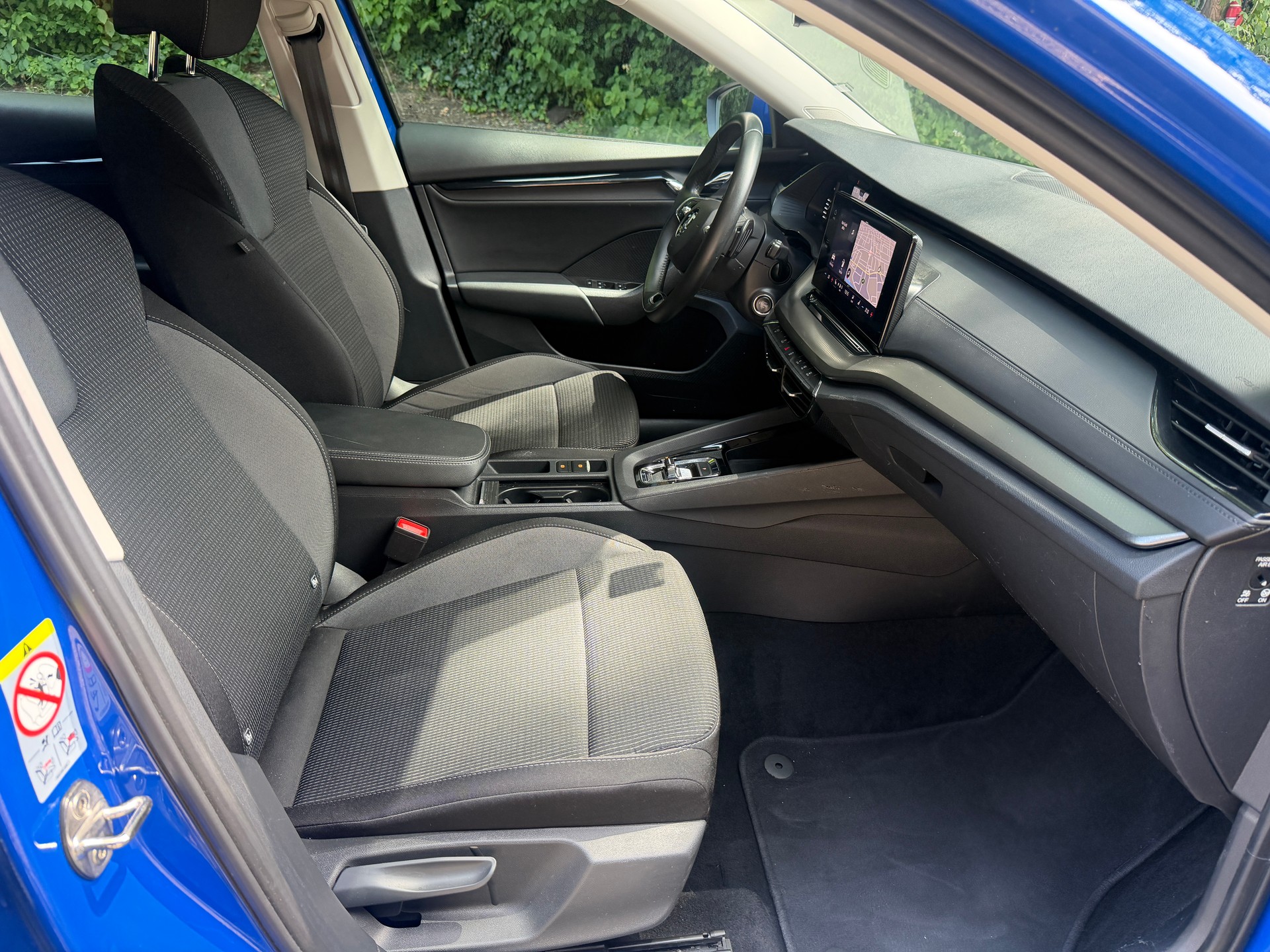 SKODA Octavia Combi 2.0 TDI DSG Ambition-image-14