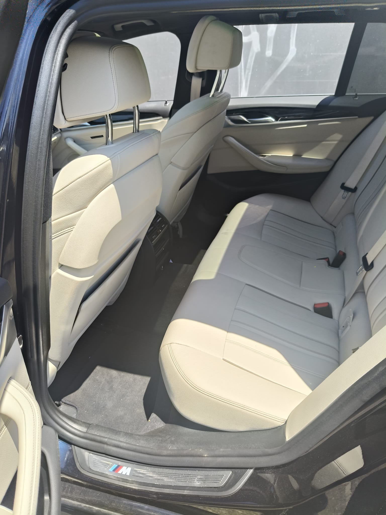 BMW 540d xDrive Touring Steptronic-image-8