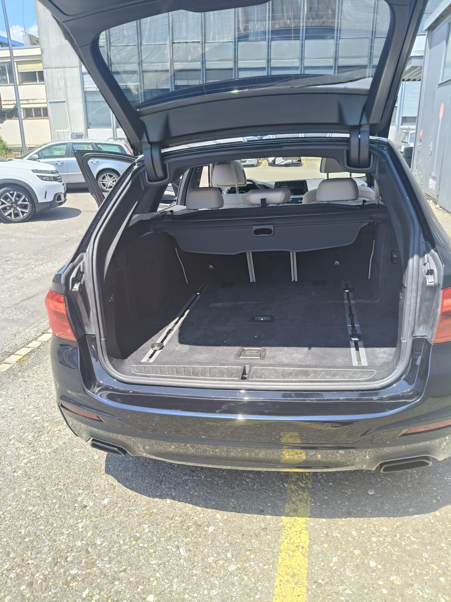BMW 540d xDrive Touring Steptronic-image-4