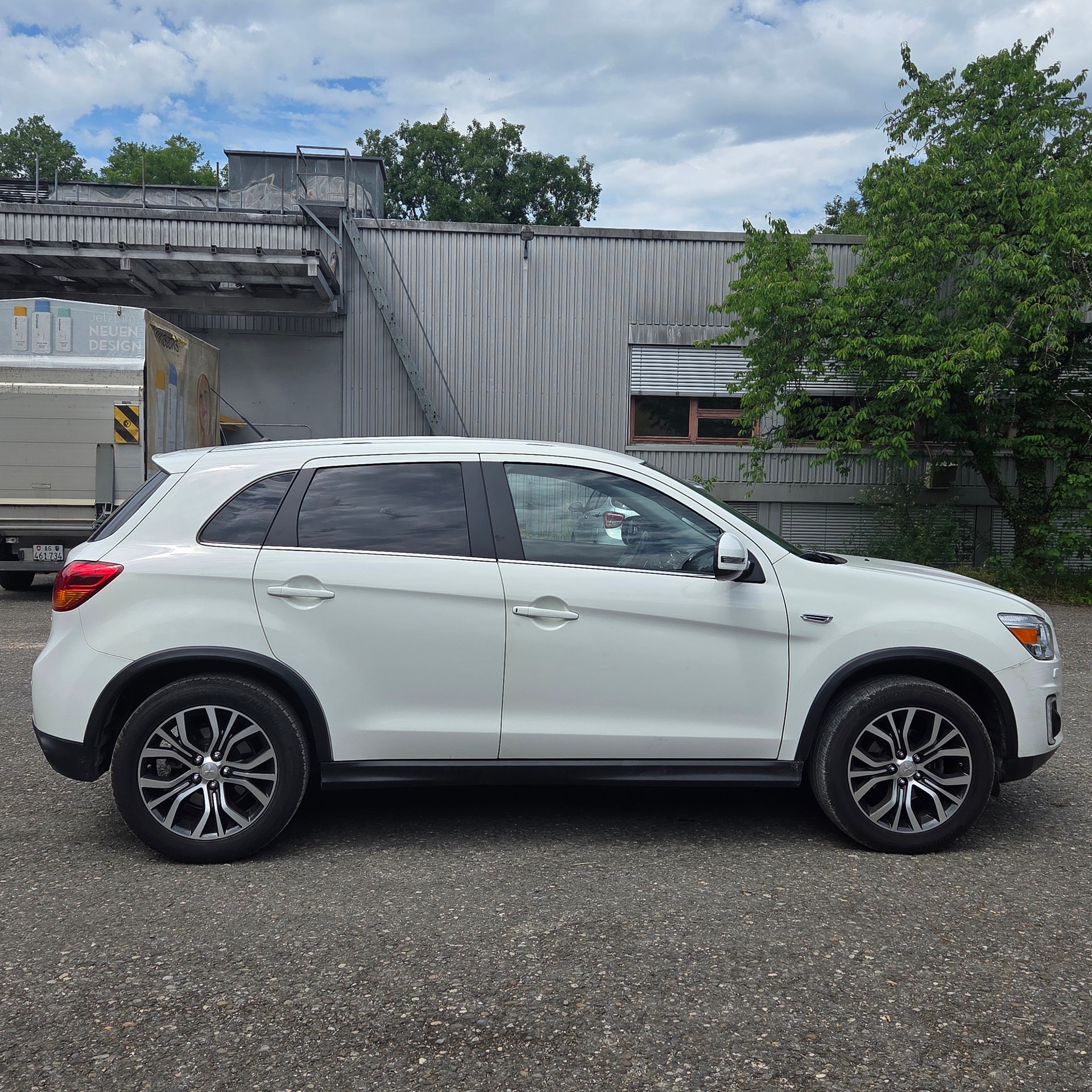 MITSUBISHI ASX 2.2 DID Style 4WD Automatic-image-4