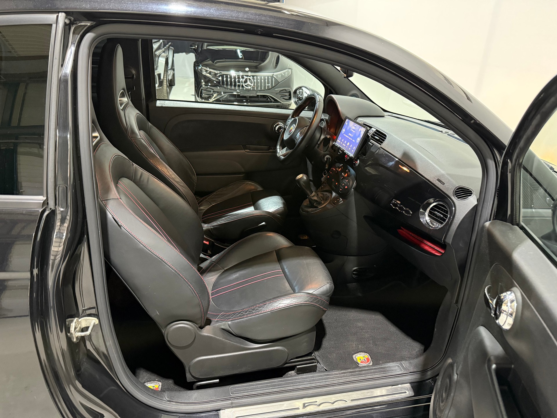 FIAT 500 1.4 16V Turbo Abarth-image-11