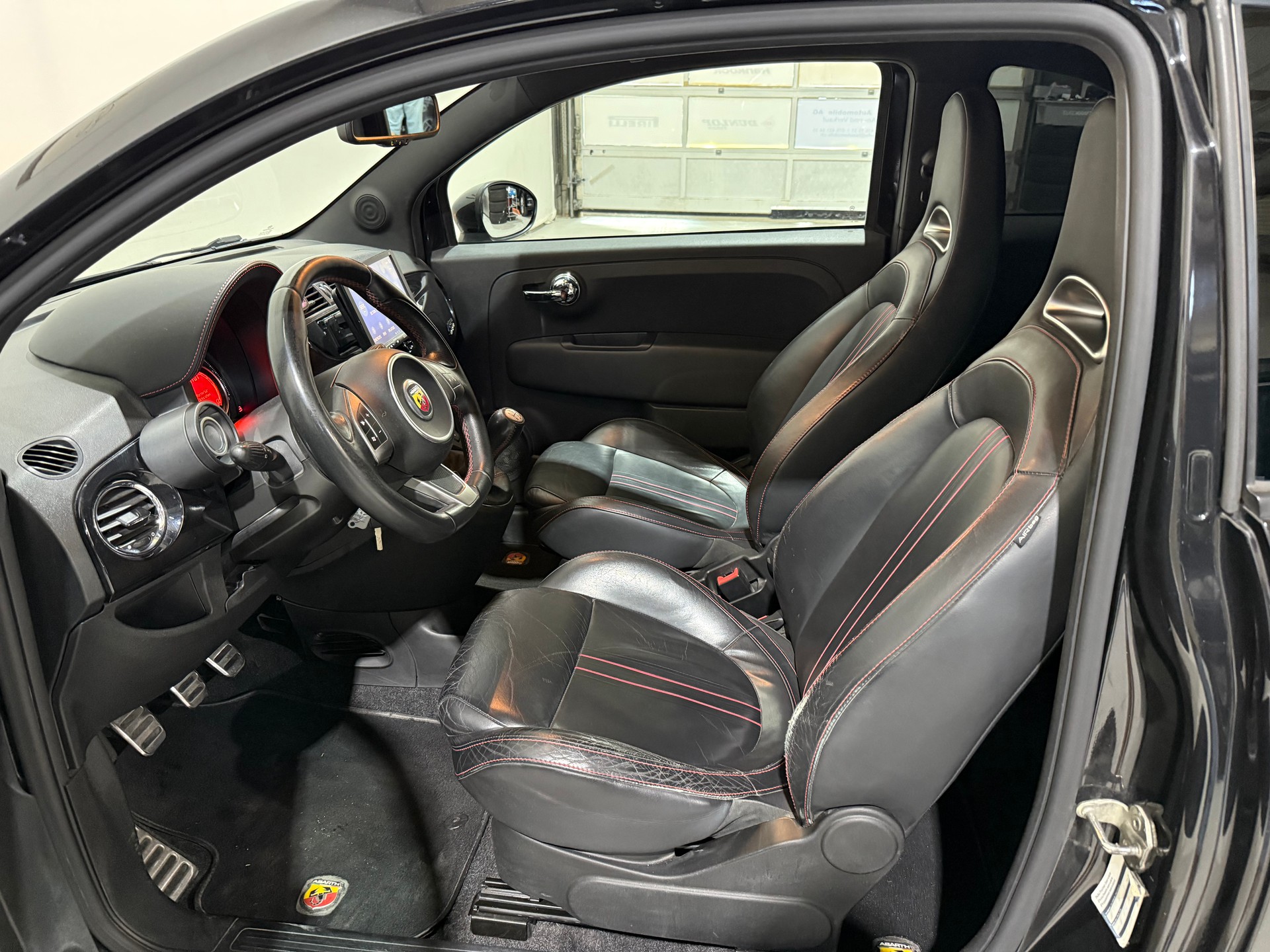 FIAT 500 1.4 16V Turbo Abarth-image-10