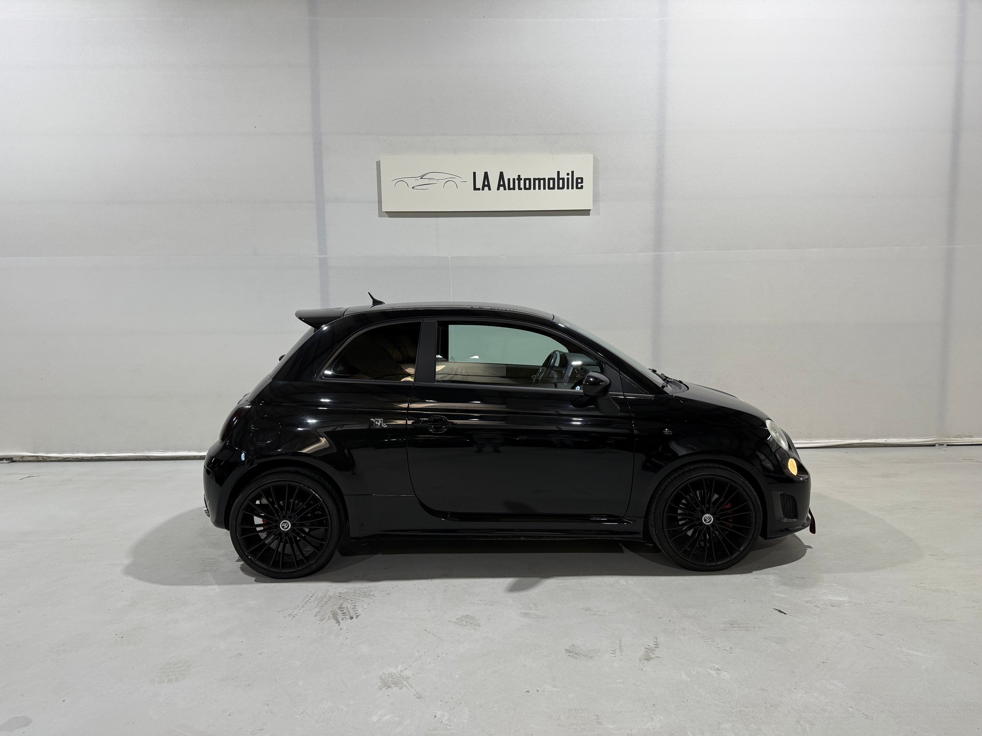 FIAT 500 1.4 16V Turbo Abarth-image-6