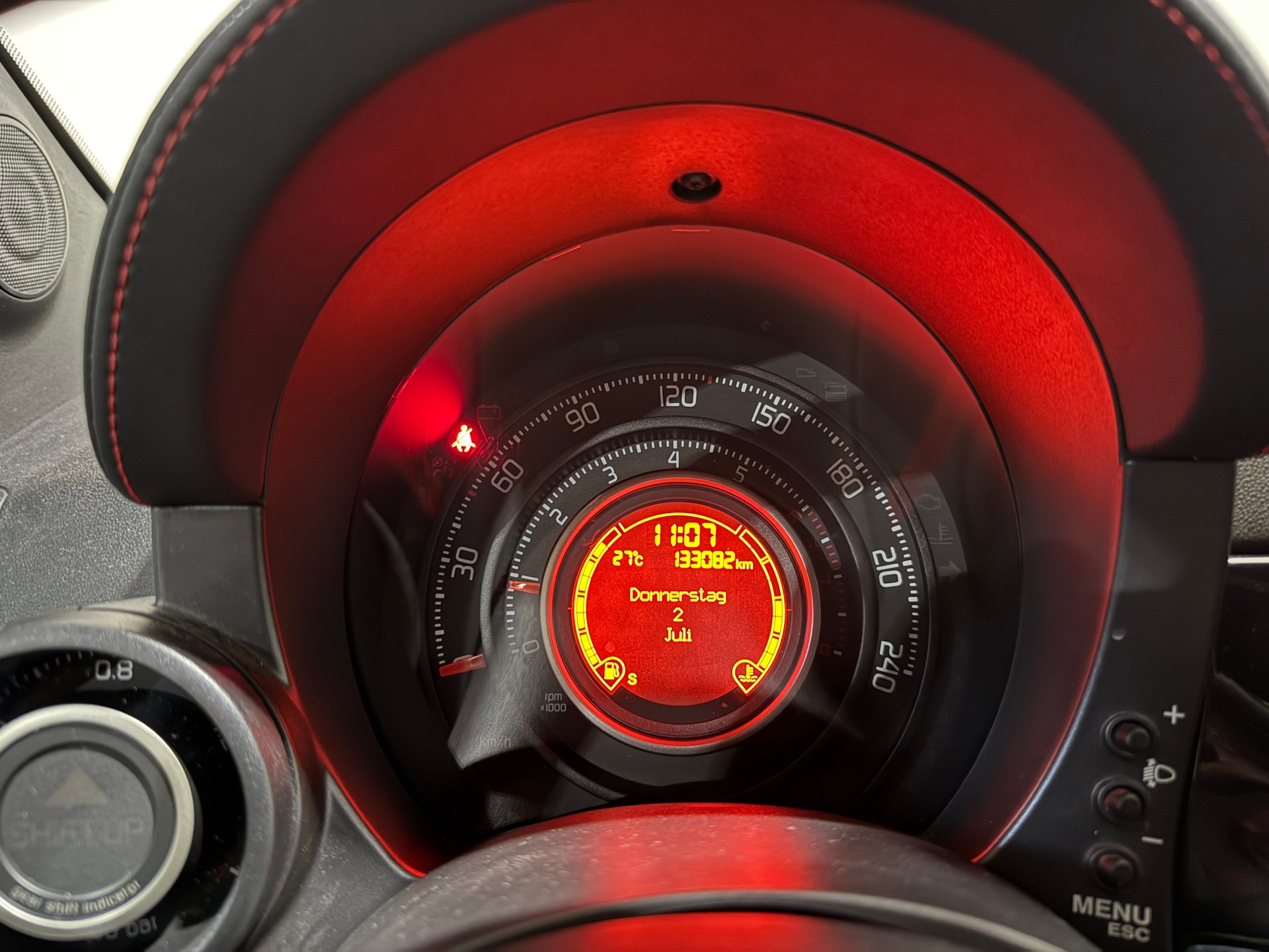 FIAT 500 1.4 16V Turbo Abarth-image-14