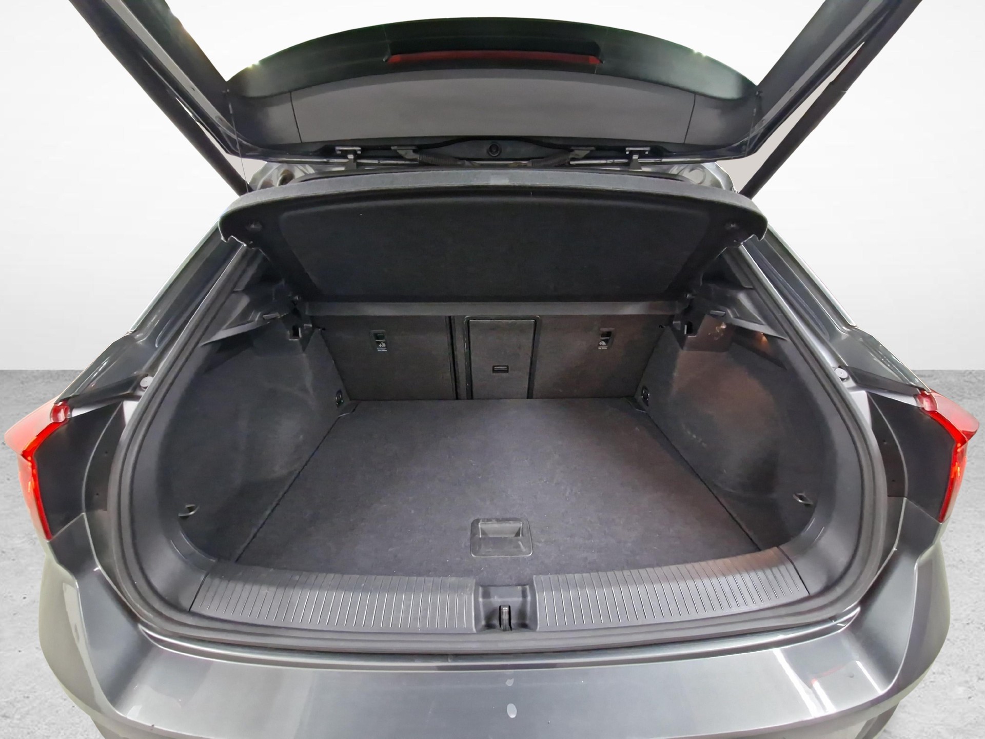 VW T-Roc 2.0 TSI Sport DSG 4motion-image-10
