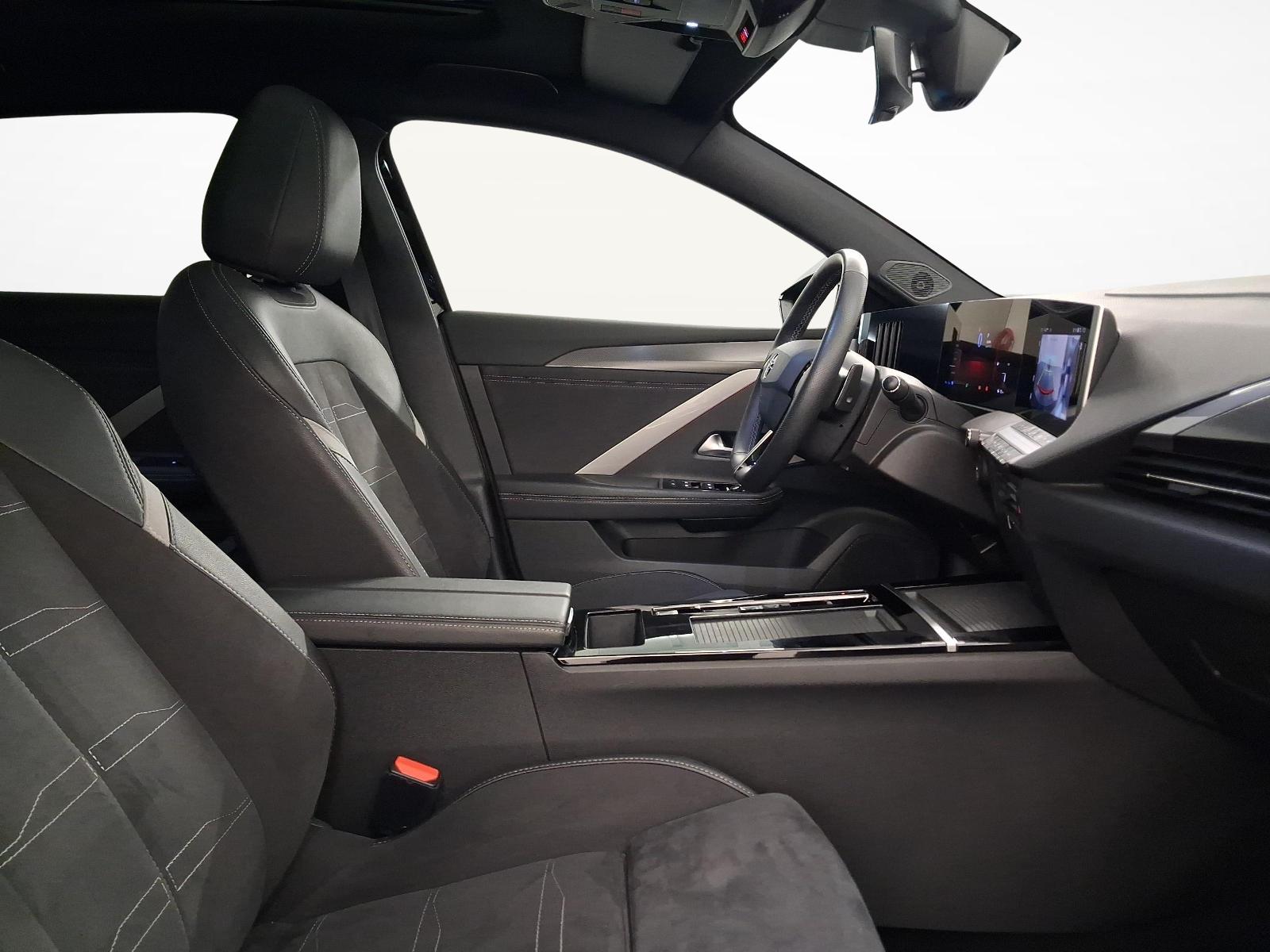 OPEL Astra 1.6 T PHEV 180 Swiss Premium-image-9