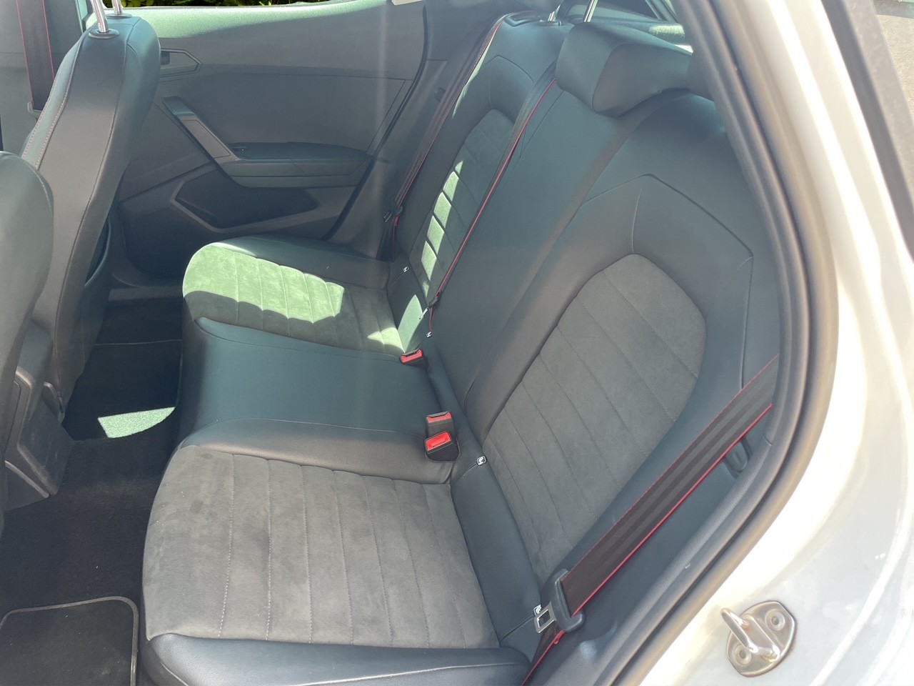 SEAT Ibiza 1.0 EcoTSI FR DSG-image-9