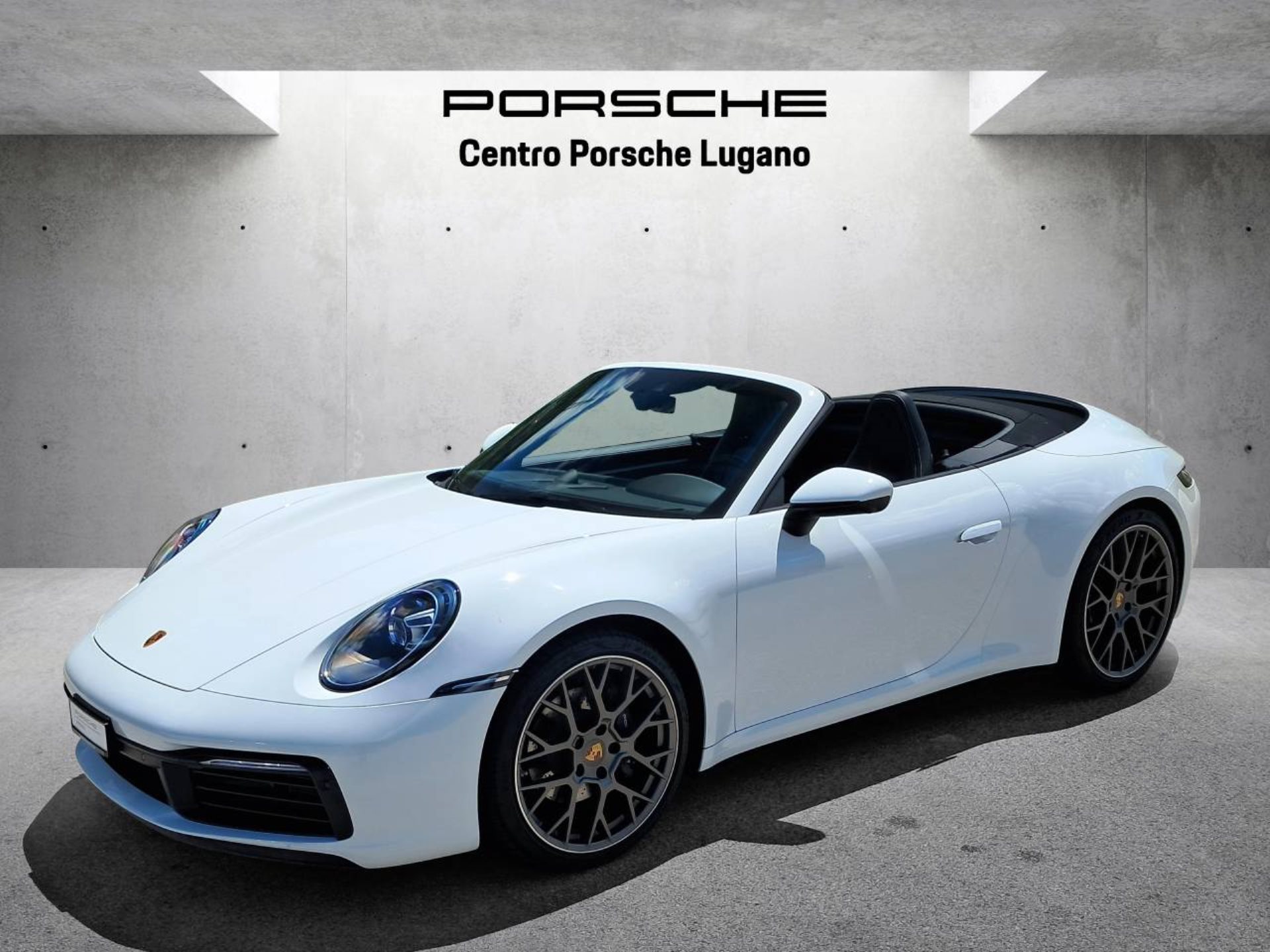 PORSCHE 911 Carrera Cabriolet (MY24)-image-8