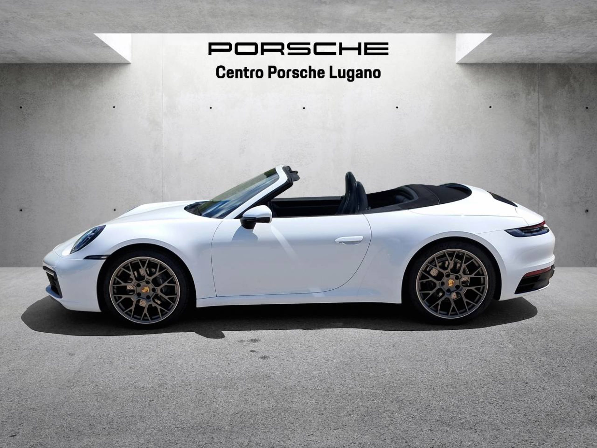 PORSCHE 911 Carrera Cabriolet (MY24)-image-1