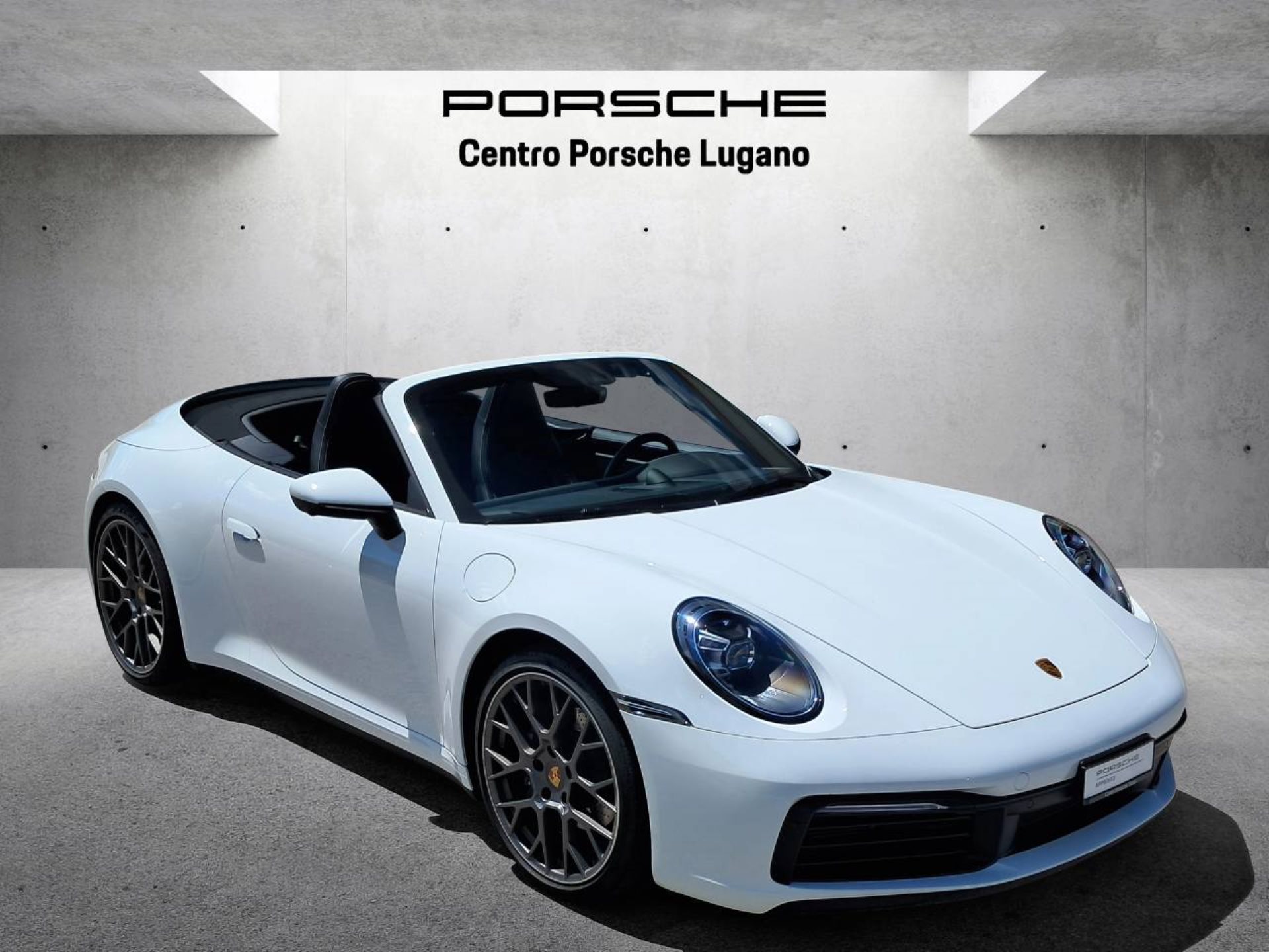 PORSCHE 911 Carrera Cabriolet (MY24)-image-5