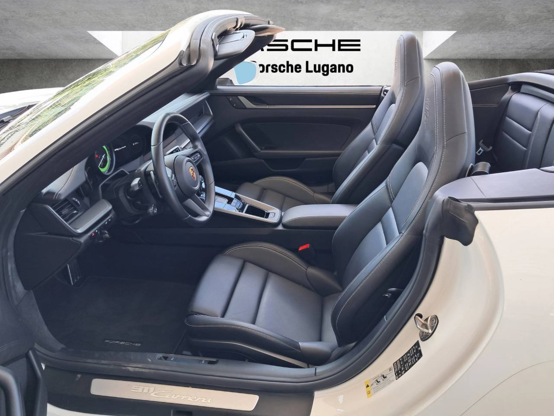 PORSCHE 911 Carrera Cabriolet (MY24)-image-3