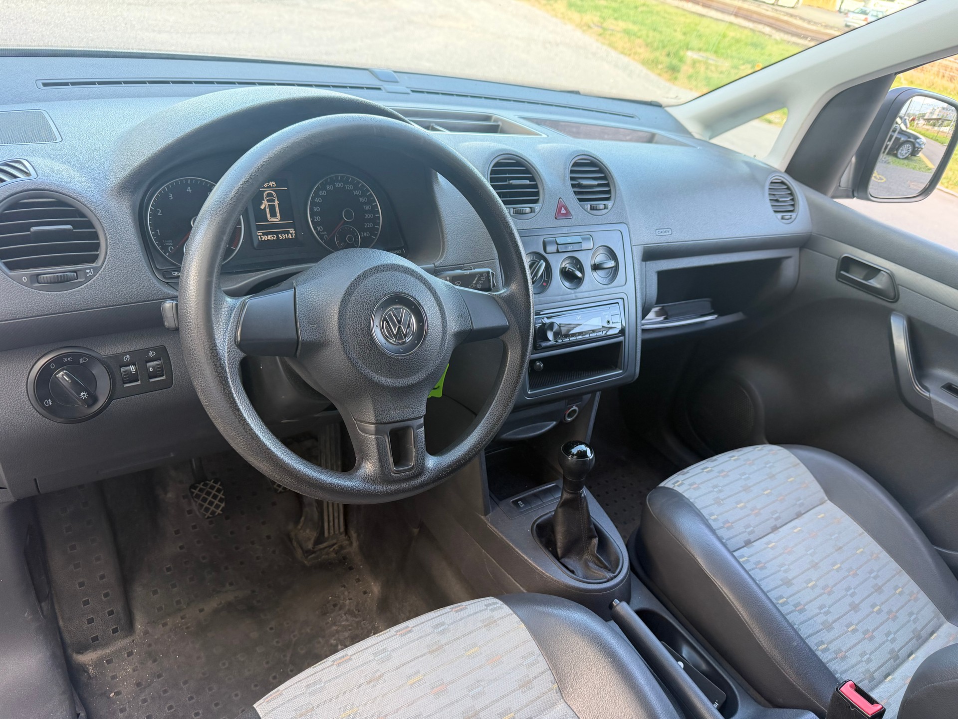 VW Caddy 2.0 EcoFuel-image-11
