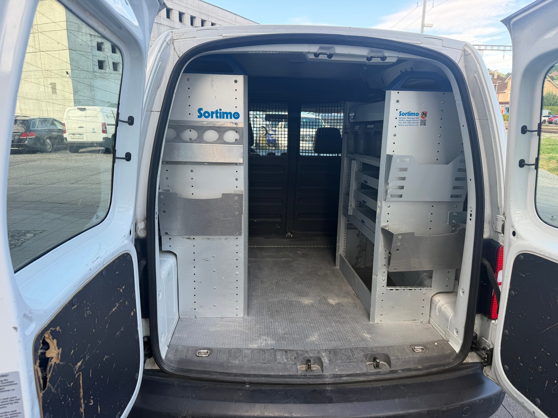VW Caddy 2.0 EcoFuel-image-9