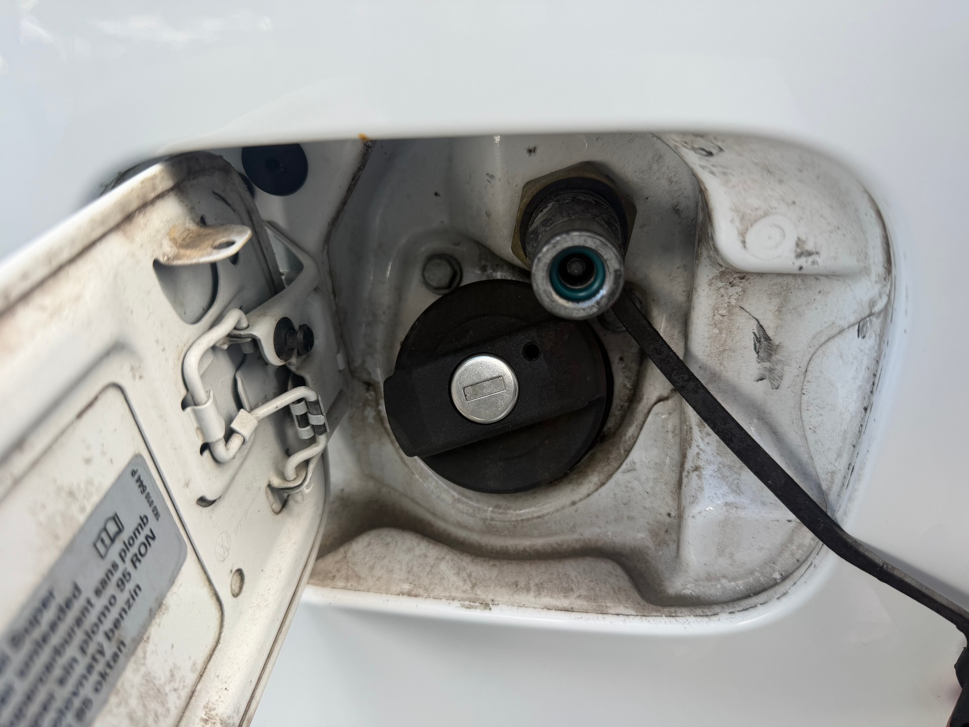 VW Caddy 2.0 EcoFuel-image-7