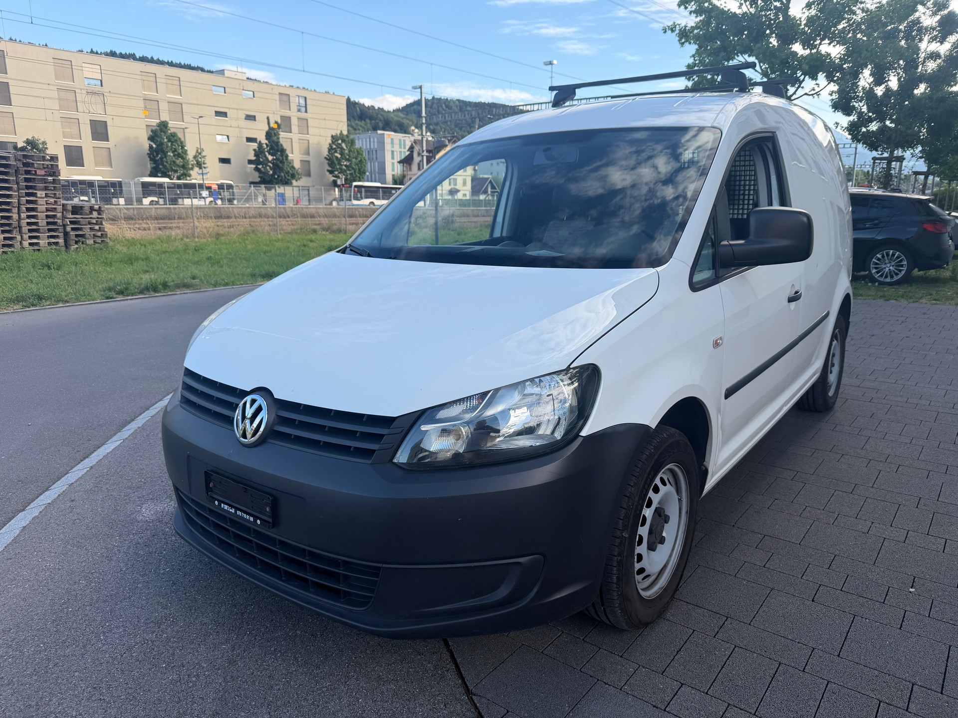 VW Caddy 2.0 EcoFuel-image-0