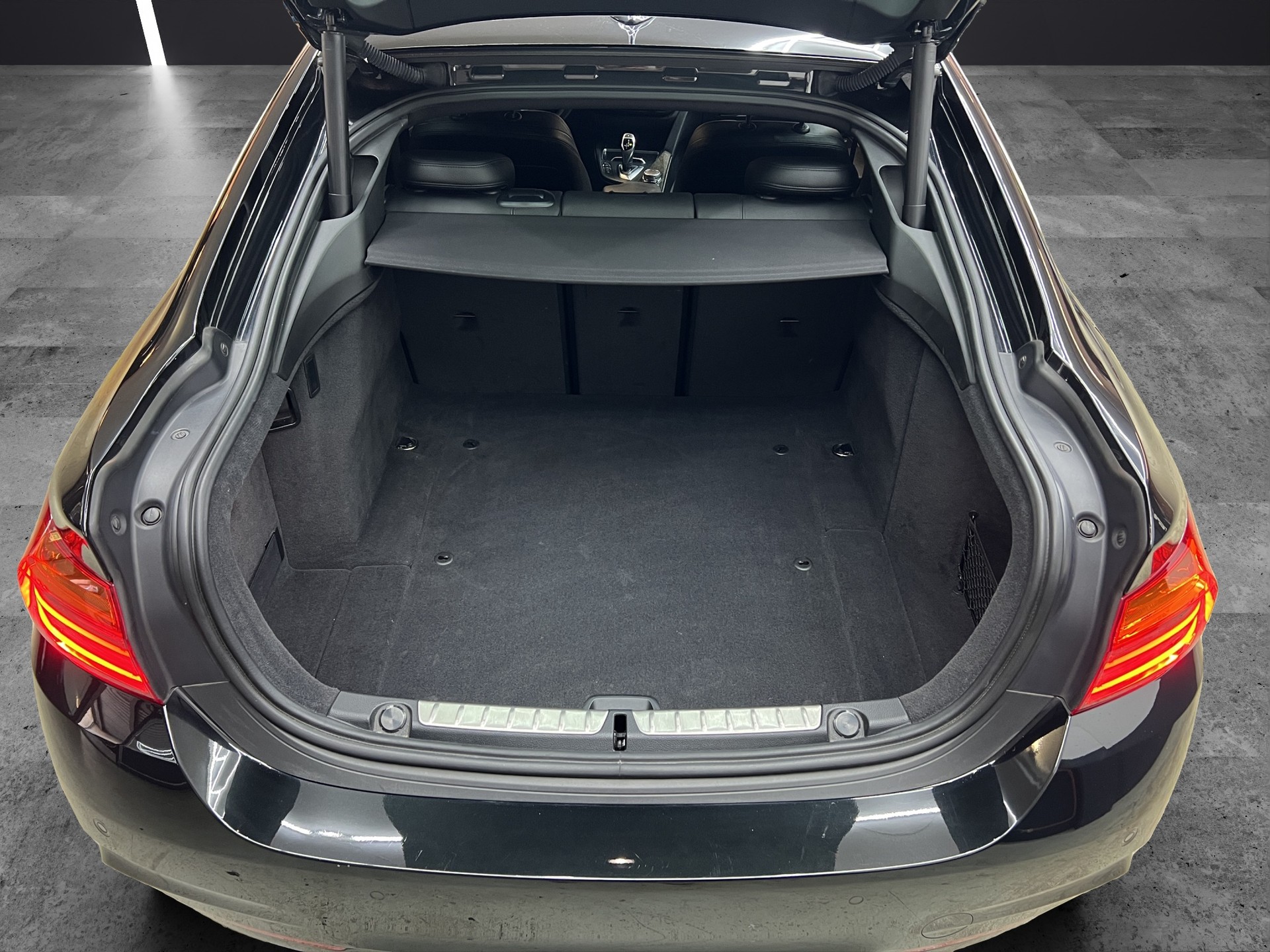 BMW 430i Gran Coupé xDrive M Sport Steptronic-image-13