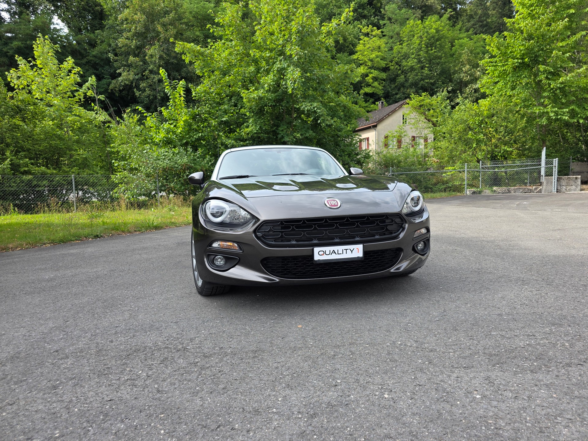 FIAT 124 Spider 1.4 TB Swiss Launch Edition-image-1