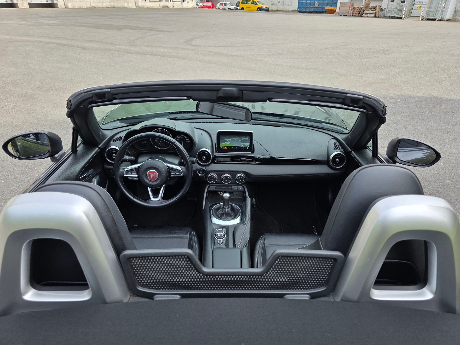 FIAT 124 Spider 1.4 TB Swiss Launch Edition-image-30