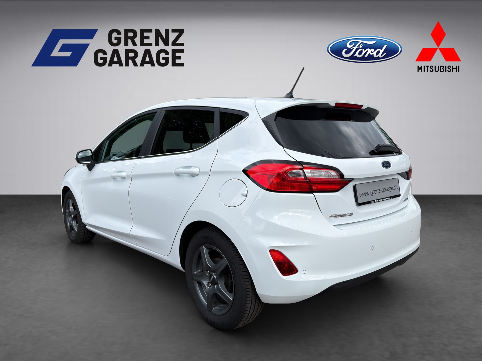 FORD Fiesta 1.0 EcoB Hybrid Titanium-image-2