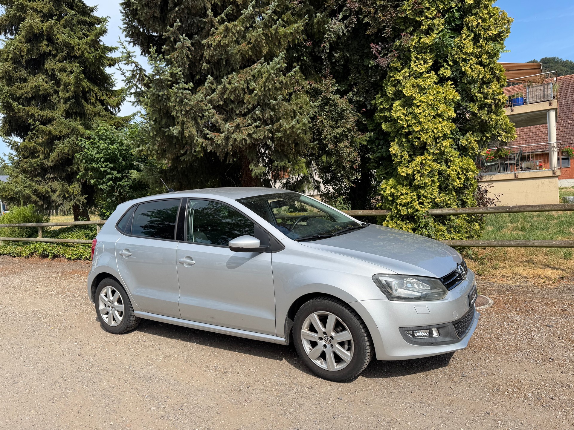 VW POLO-image-3