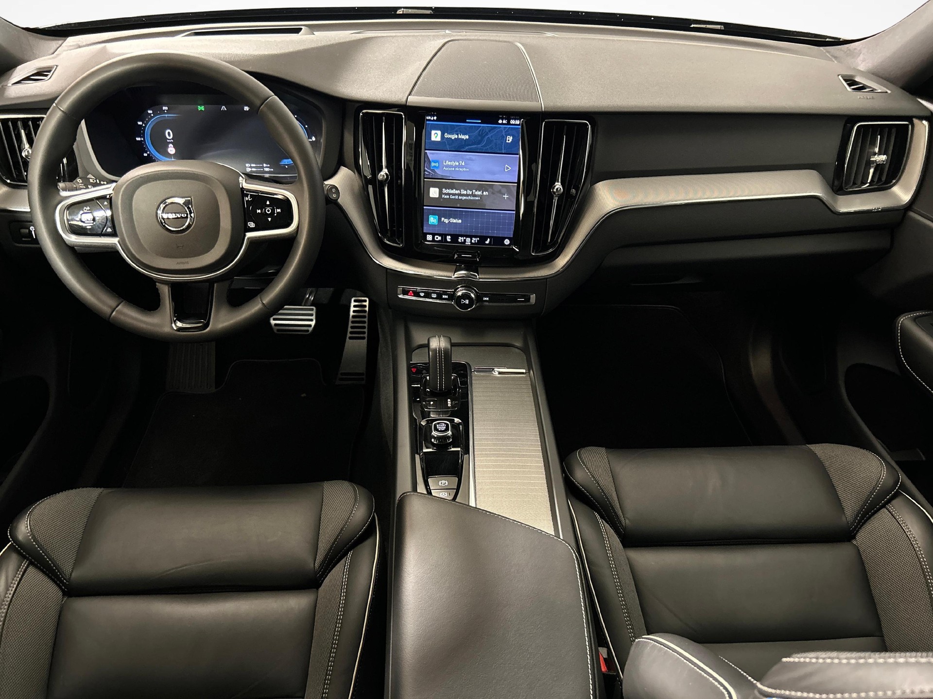 VOLVO XC60 2.0 T6 TE R-Design eAWD-image-7