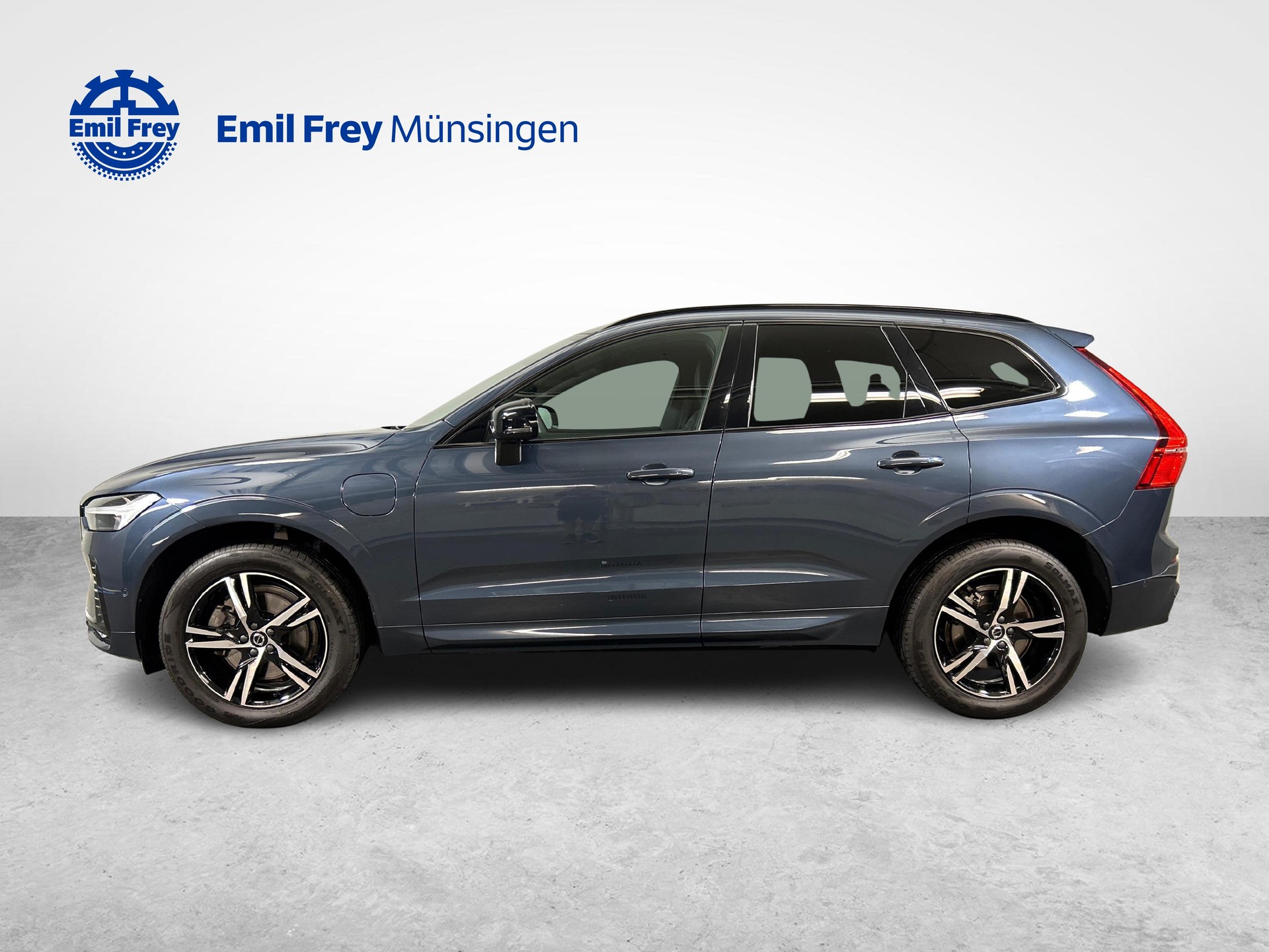 VOLVO XC60 2.0 T6 TE R-Design eAWD-image-5