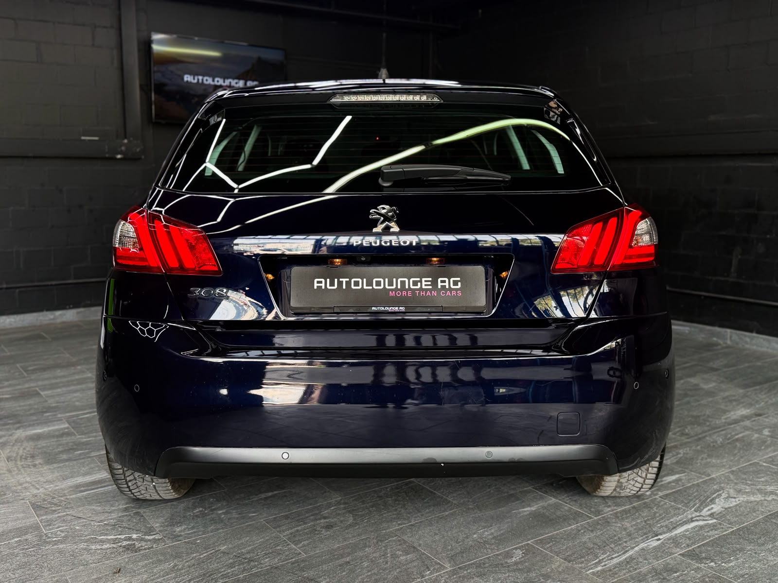 PEUGEOT 308 1.2 THP Automatic-image-7