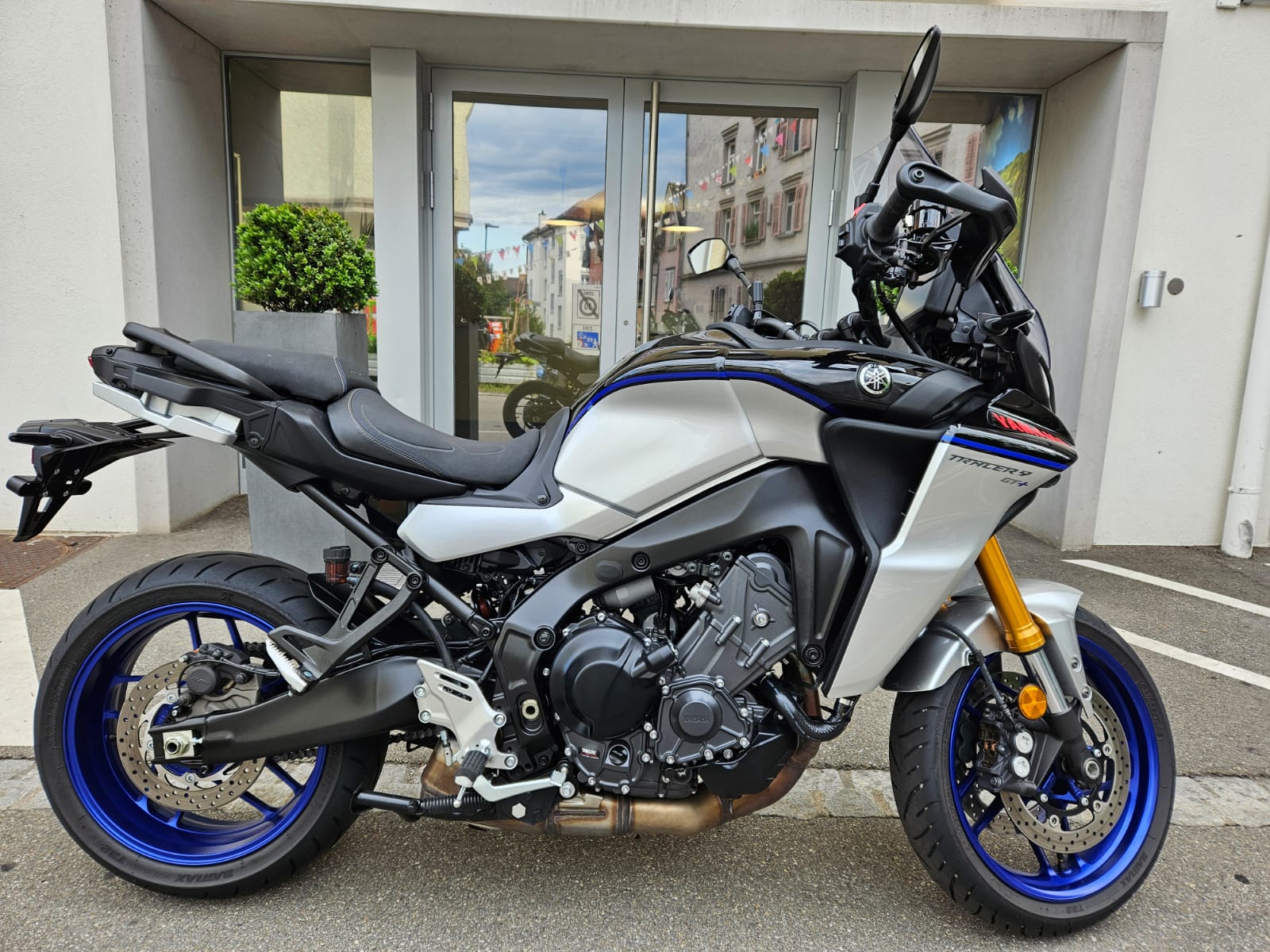 YAMAHA Tracer 9 GT+-showroom-element-1
