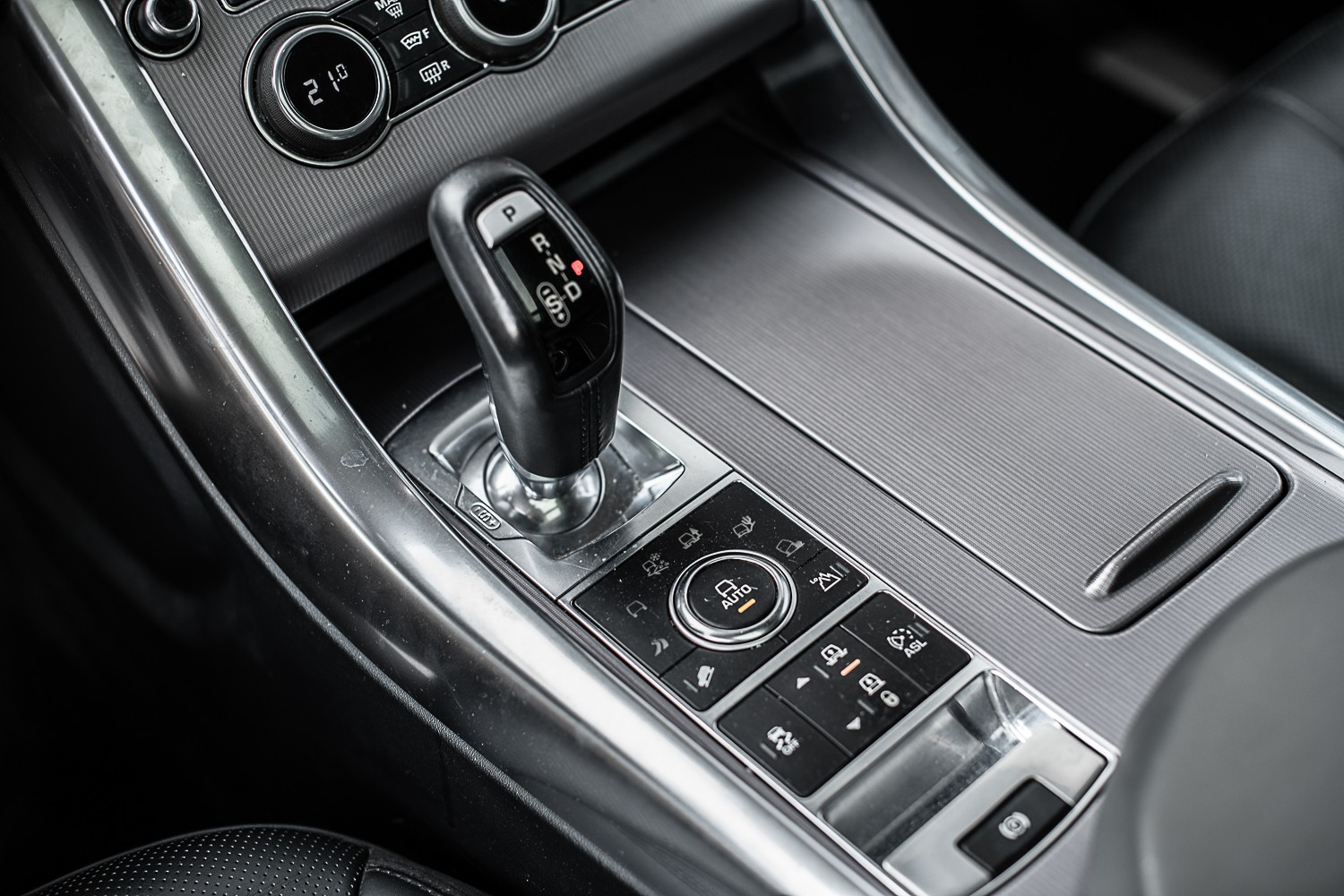 LAND ROVER RR Sport 4.4SDV8 HSE Dyn. Overfinch-image-13