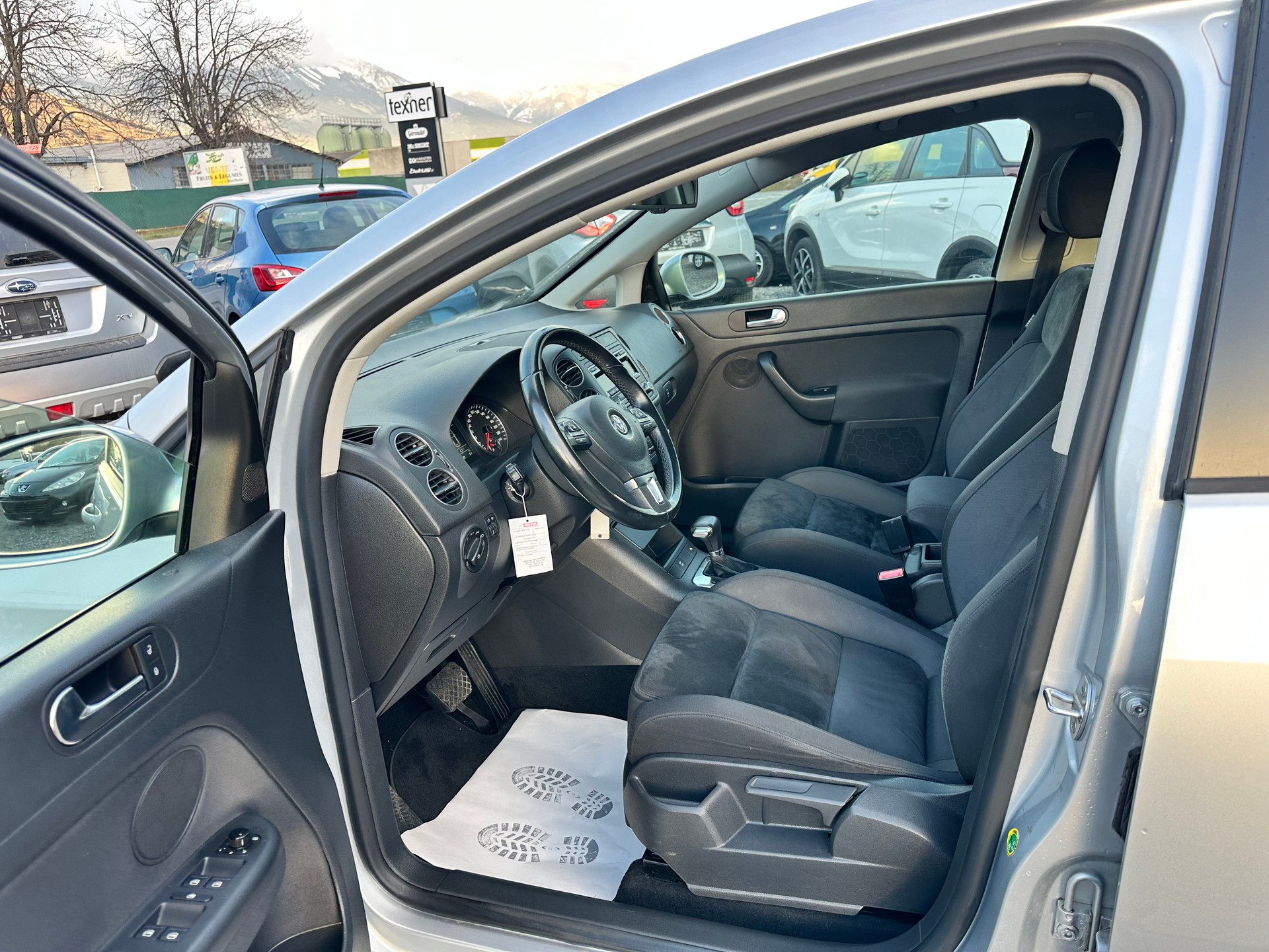 VW Golf Plus 1.4 TSI Comfortline DSG-image-8
