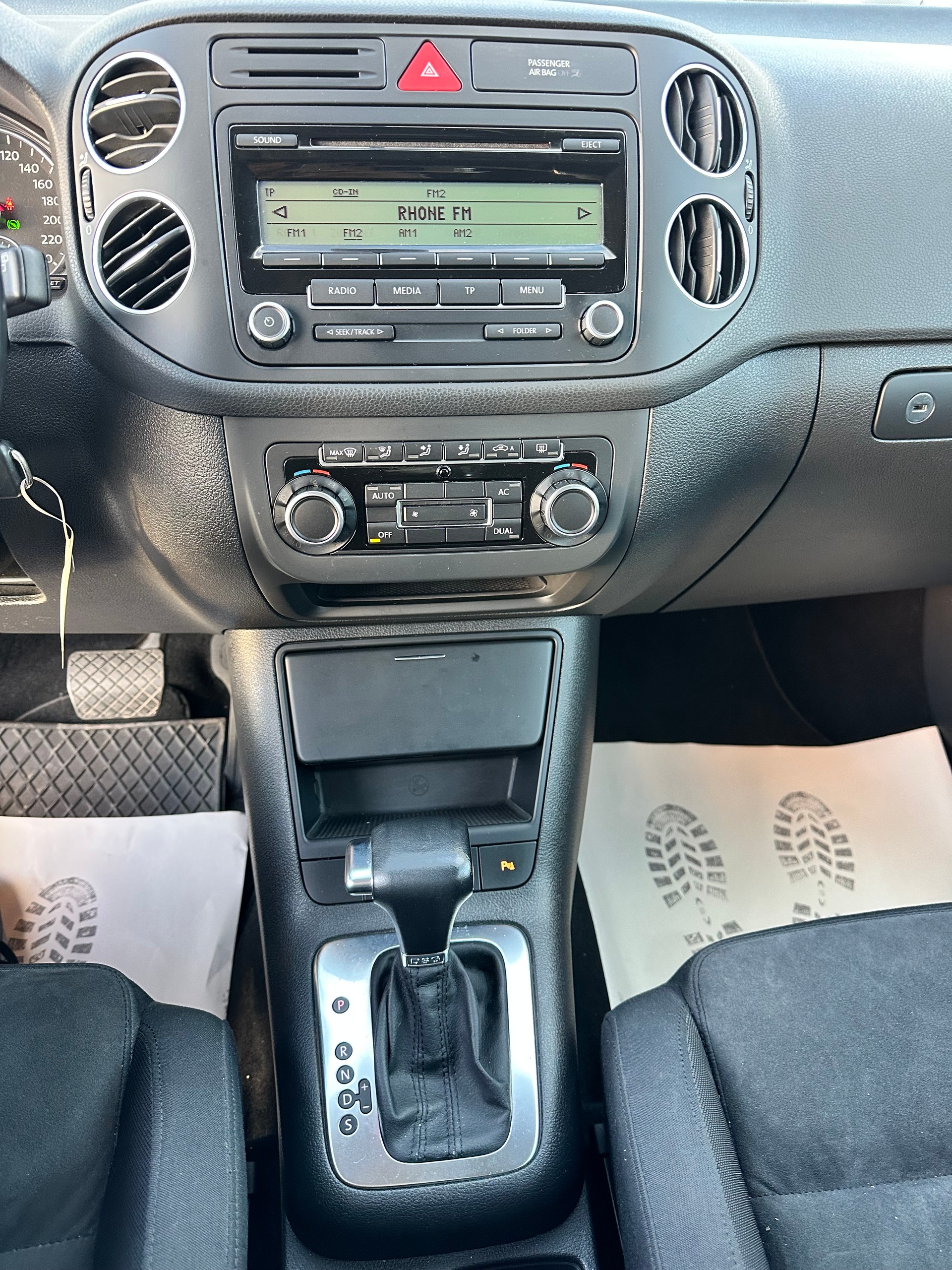 VW Golf Plus 1.4 TSI Comfortline DSG-image-13