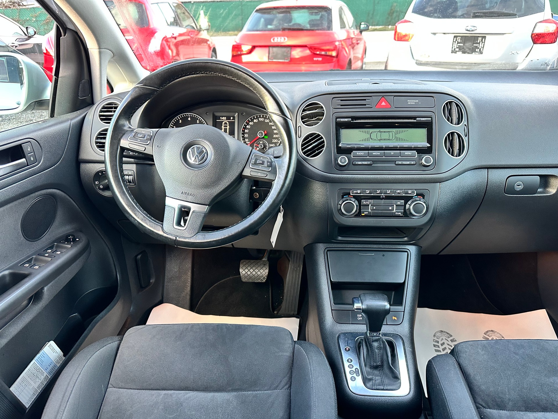 VW Golf Plus 1.4 TSI Comfortline DSG-image-11