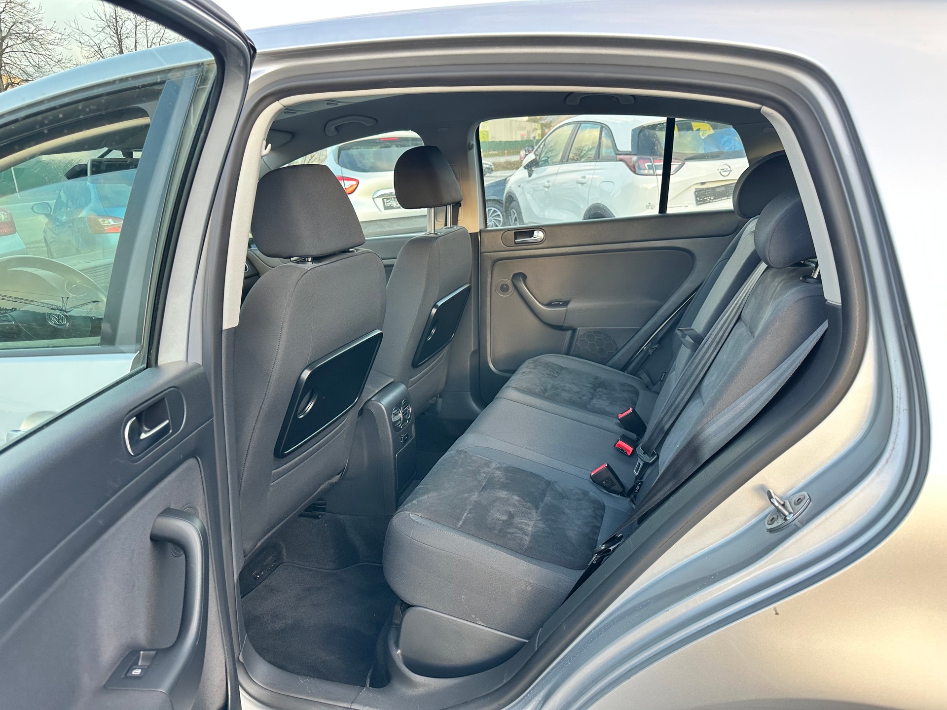 VW Golf Plus 1.4 TSI Comfortline DSG-image-15