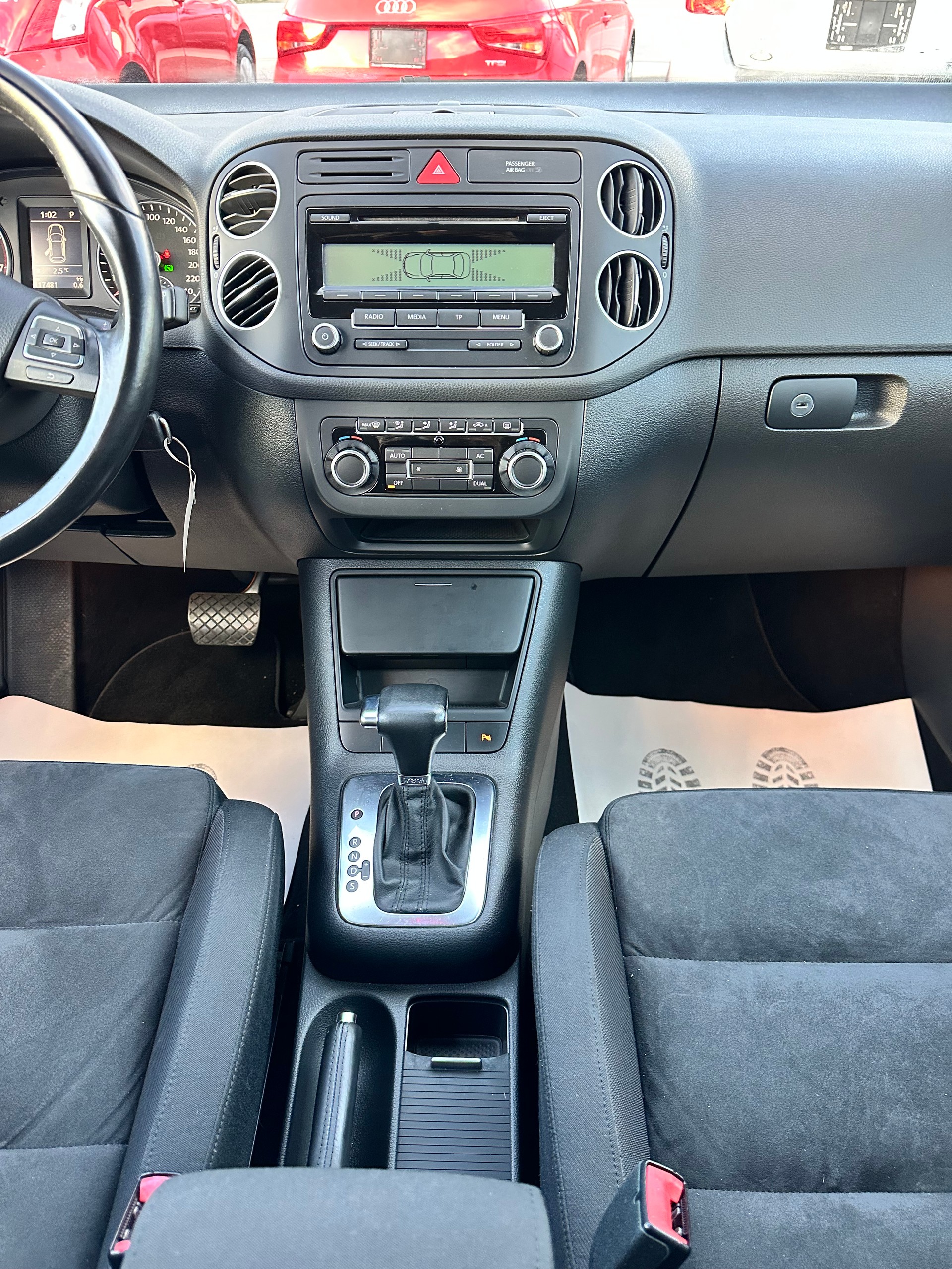 VW Golf Plus 1.4 TSI Comfortline DSG-image-12