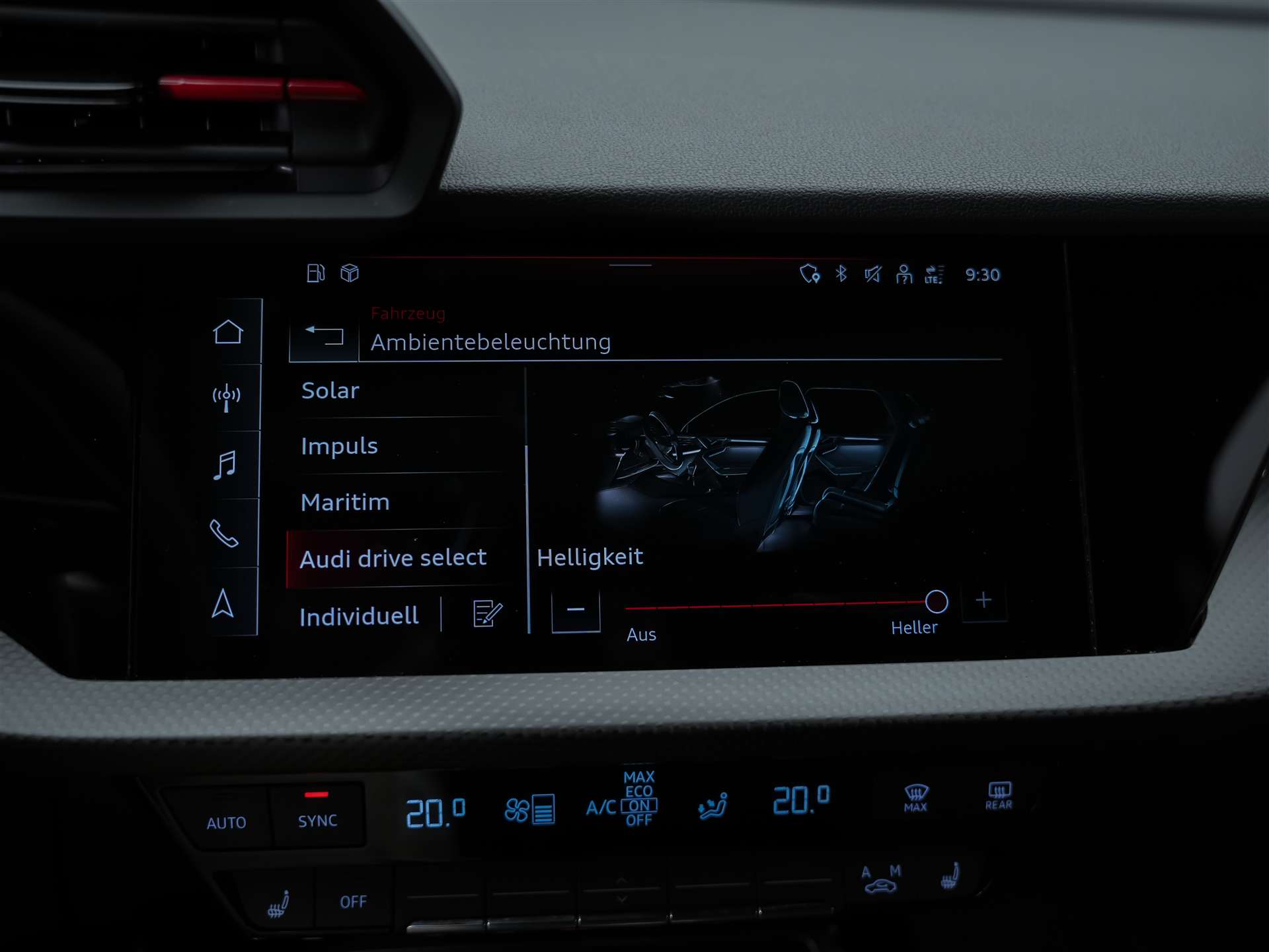 AUDI RS3 Limousine 2.5 TSI quattro S-tronic *Head Up*Panorama*Bang&Olufsen*-image-39