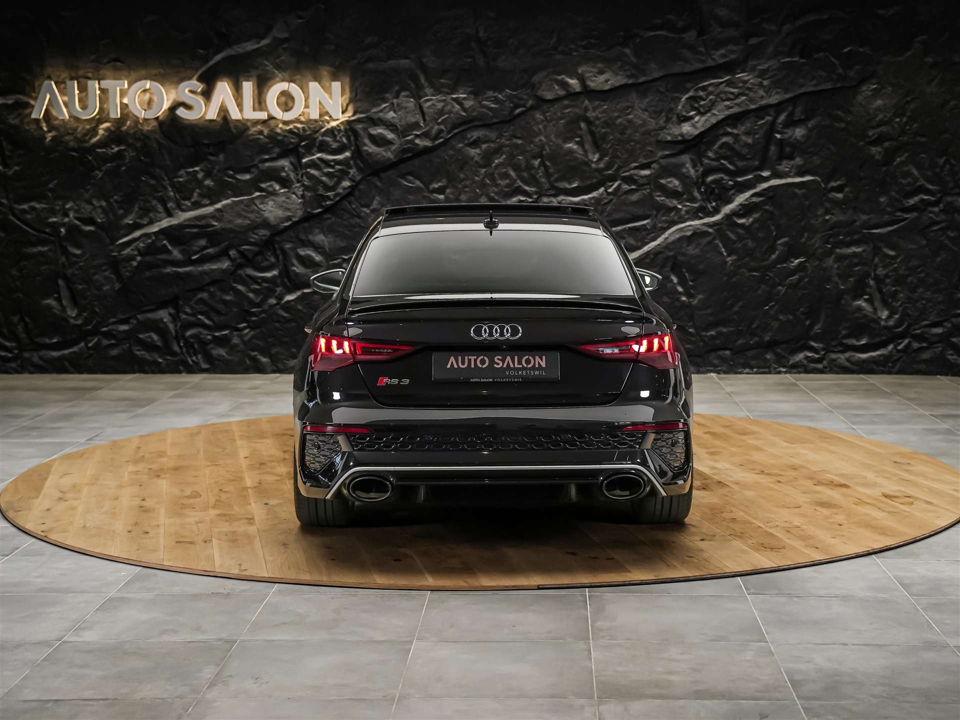 AUDI RS3 Limousine 2.5 TSI quattro S-tronic *Head Up*Panorama*Bang&Olufsen*-image-3
