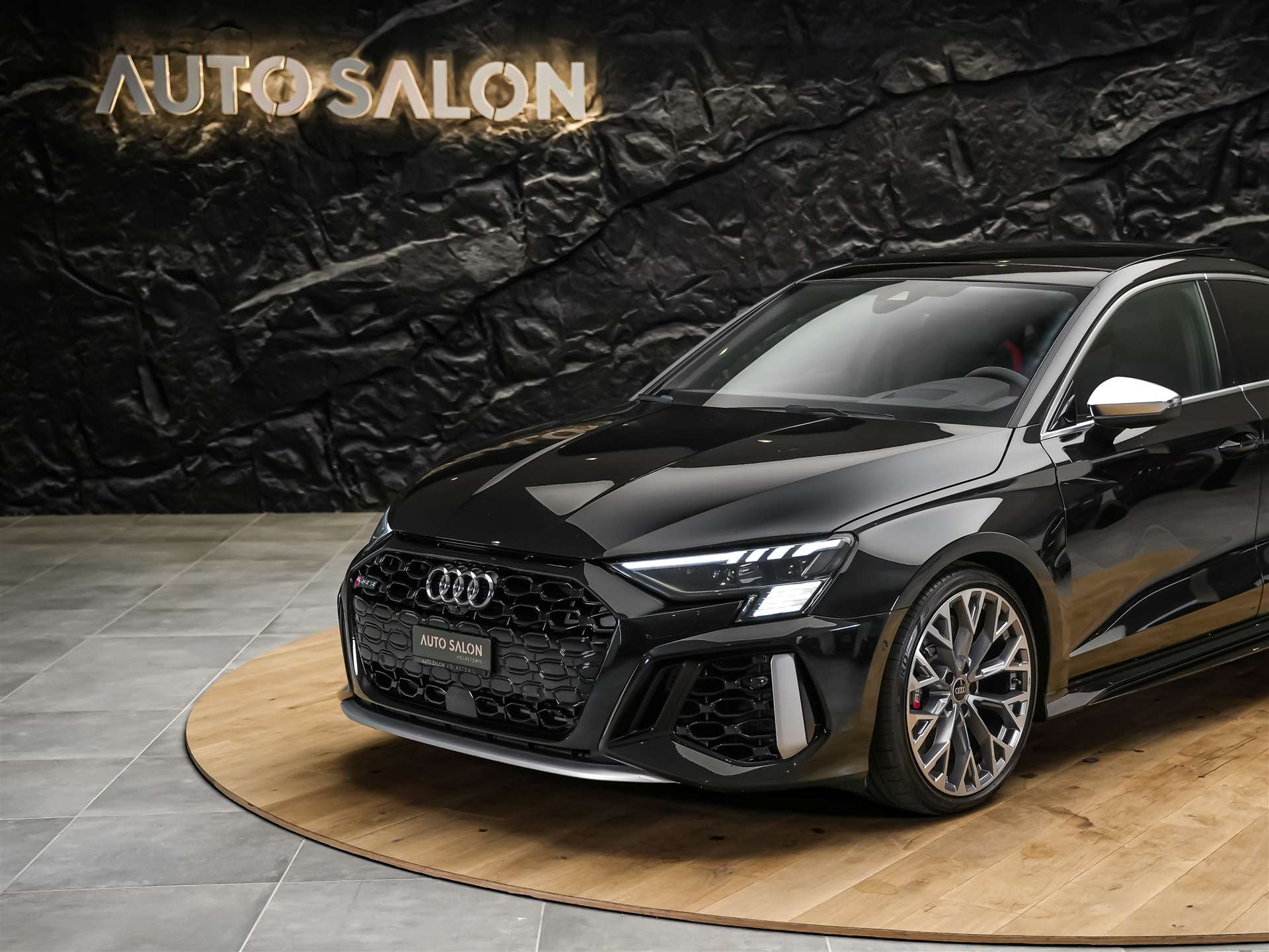AUDI RS3 Limousine 2.5 TSI quattro S-tronic *Head Up*Panorama*Bang&Olufsen*-image-15