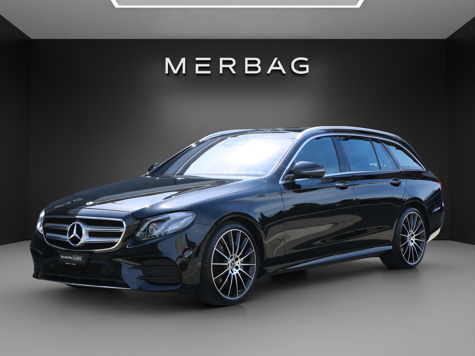 MERCEDES-BENZ E 250 AMG Line-image-0