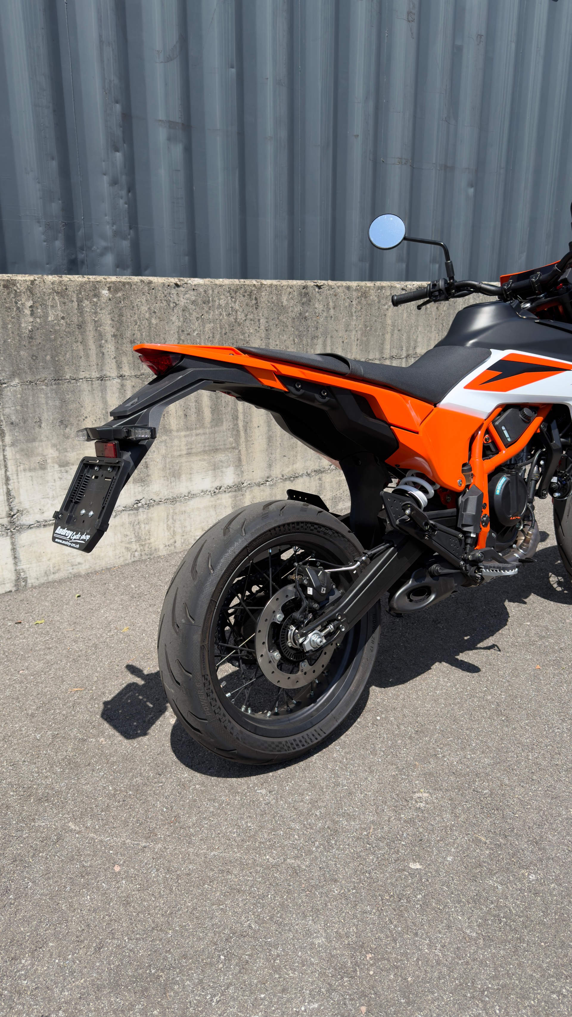 KTM 390 SMC R-image-7