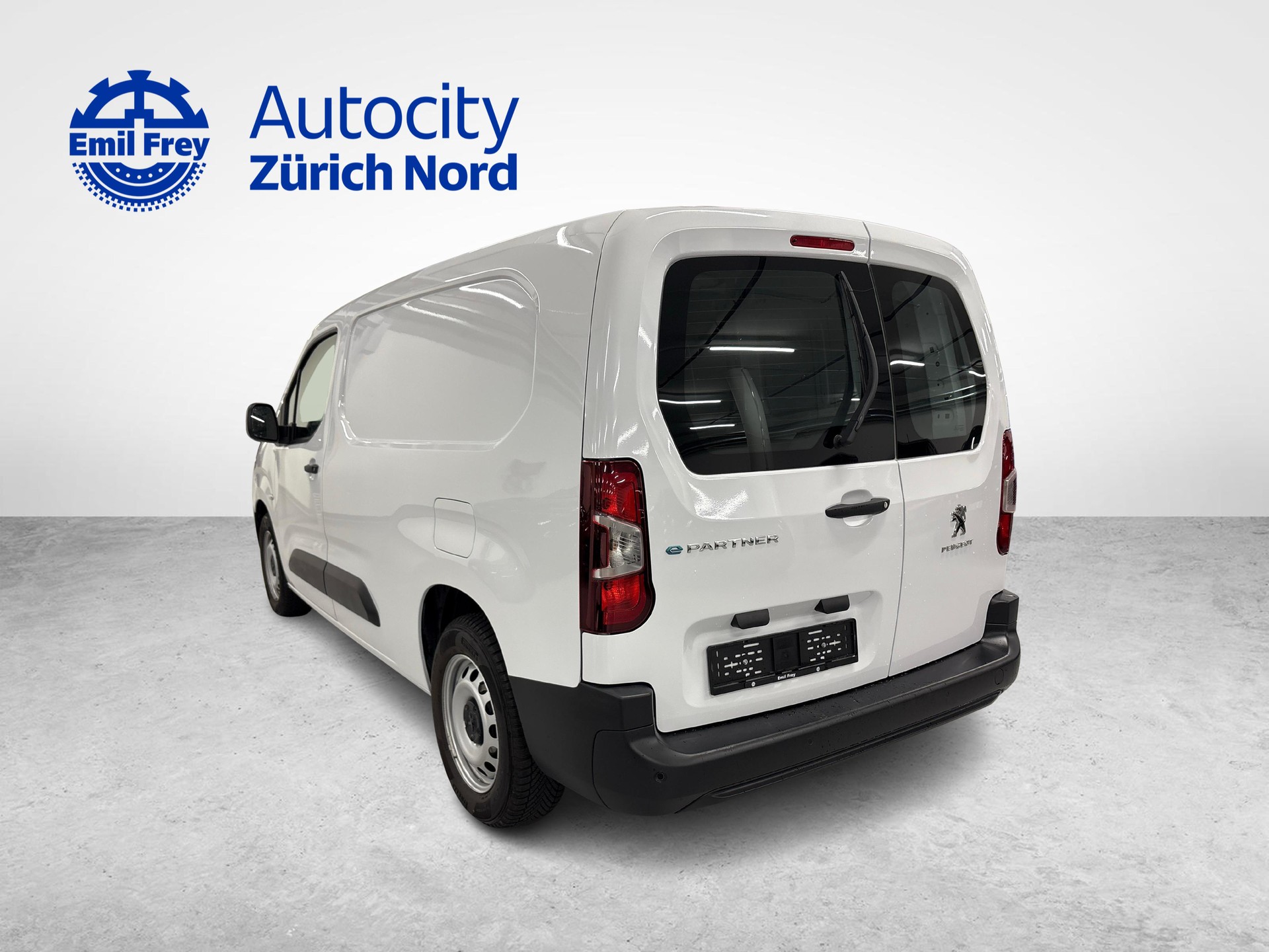 PEUGEOT e-Partner Kaw. 800 Long 50 kWh Premium-showroom-element-2